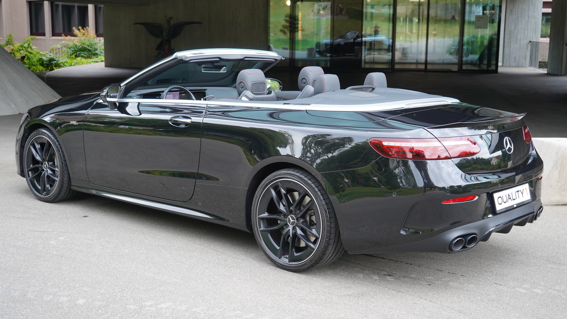 MERCEDES-BENZ E 53 Cabriolet AMG 4 Matic+ 9G-Speedshift TCT-image-2