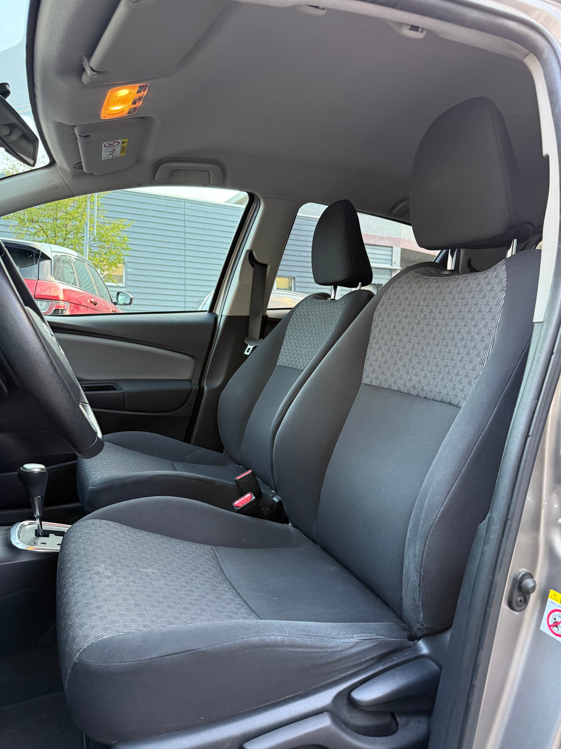 TOYOTA Yaris 1.33 Trend Multidrive S-image-10