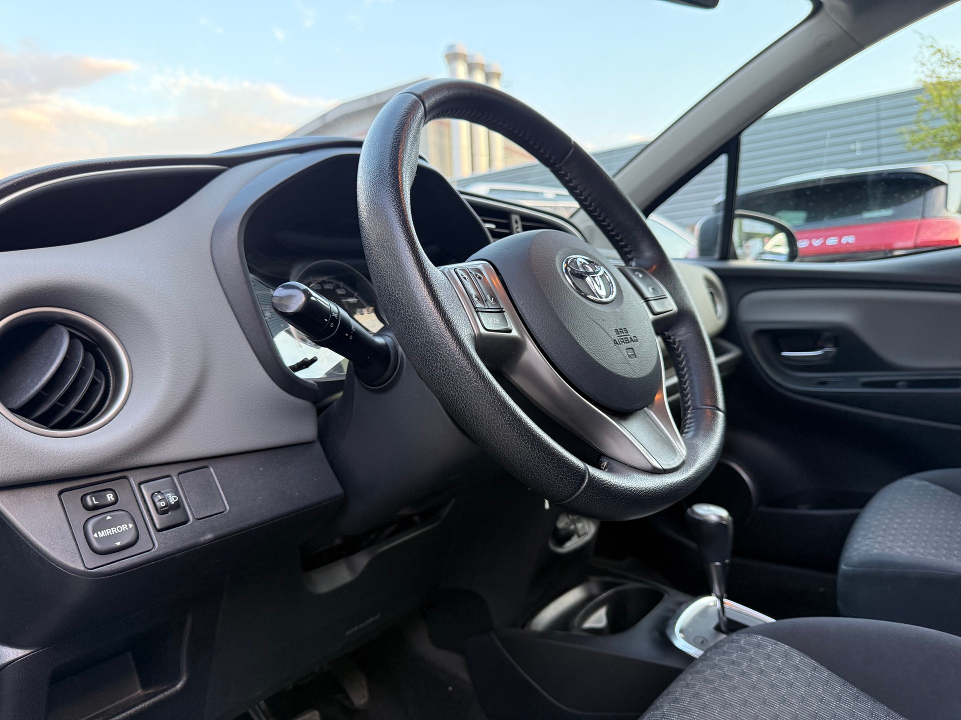 TOYOTA Yaris 1.33 Trend Multidrive S-image-11