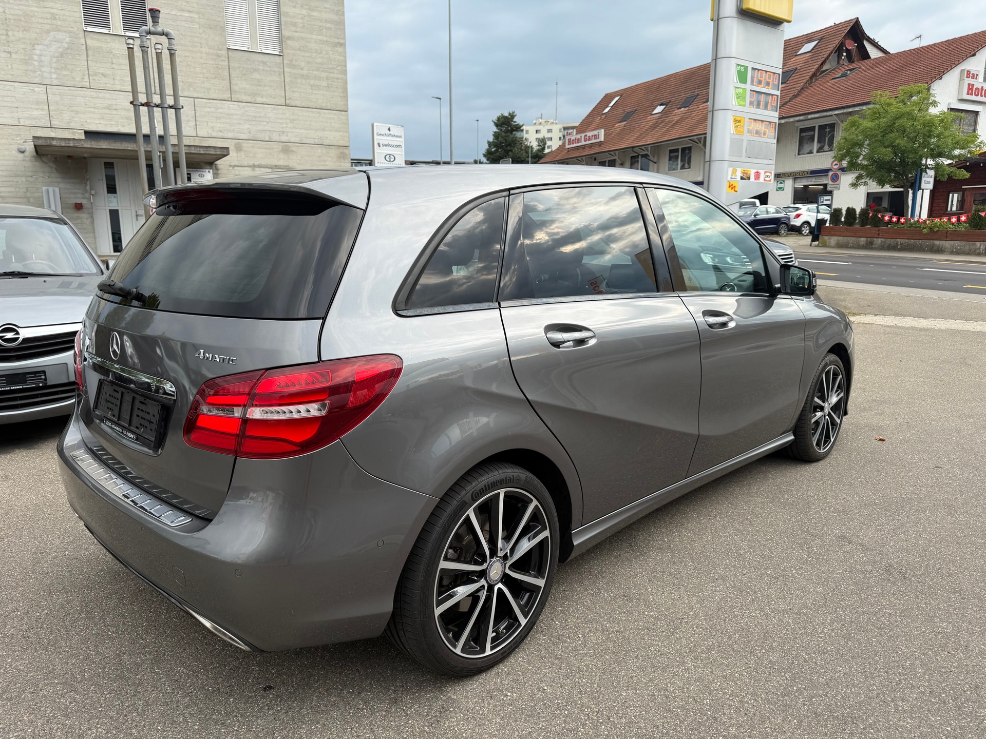 MERCEDES-BENZ B 220 CDI Urban 4Matic 7G-DCT-image-5