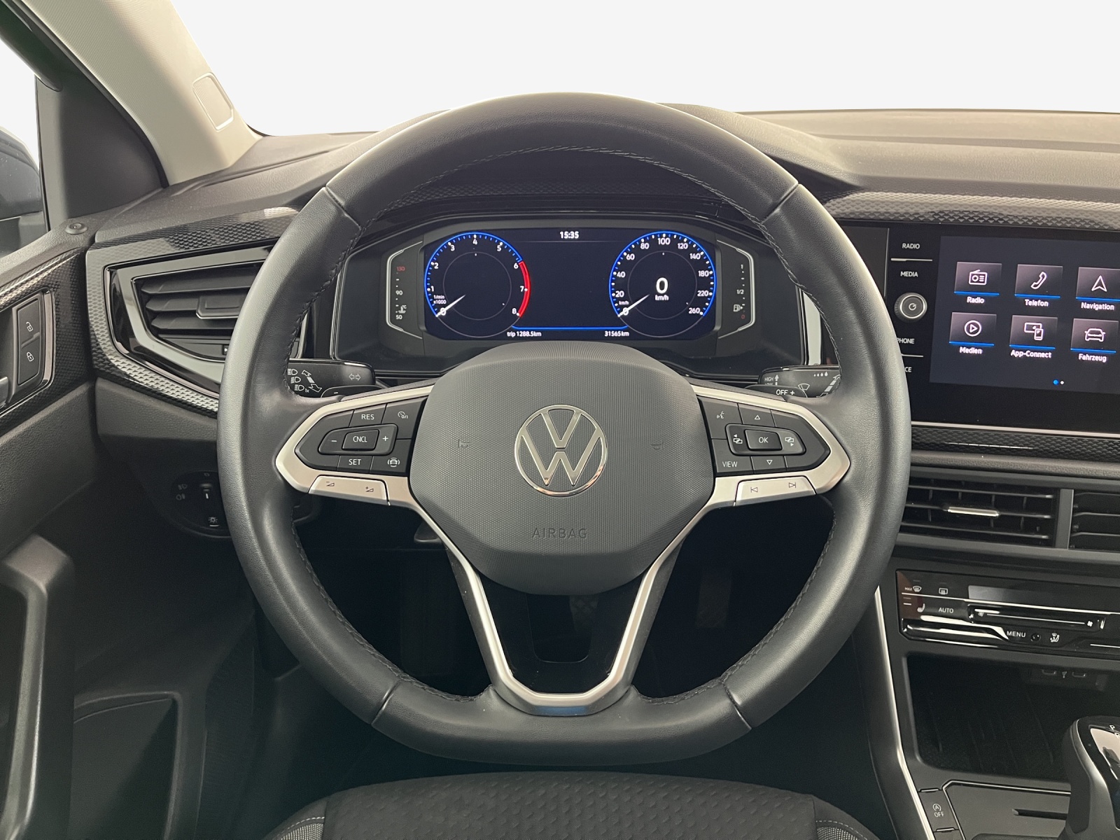 VW Polo 1.0 TSI Life DSG-image-9