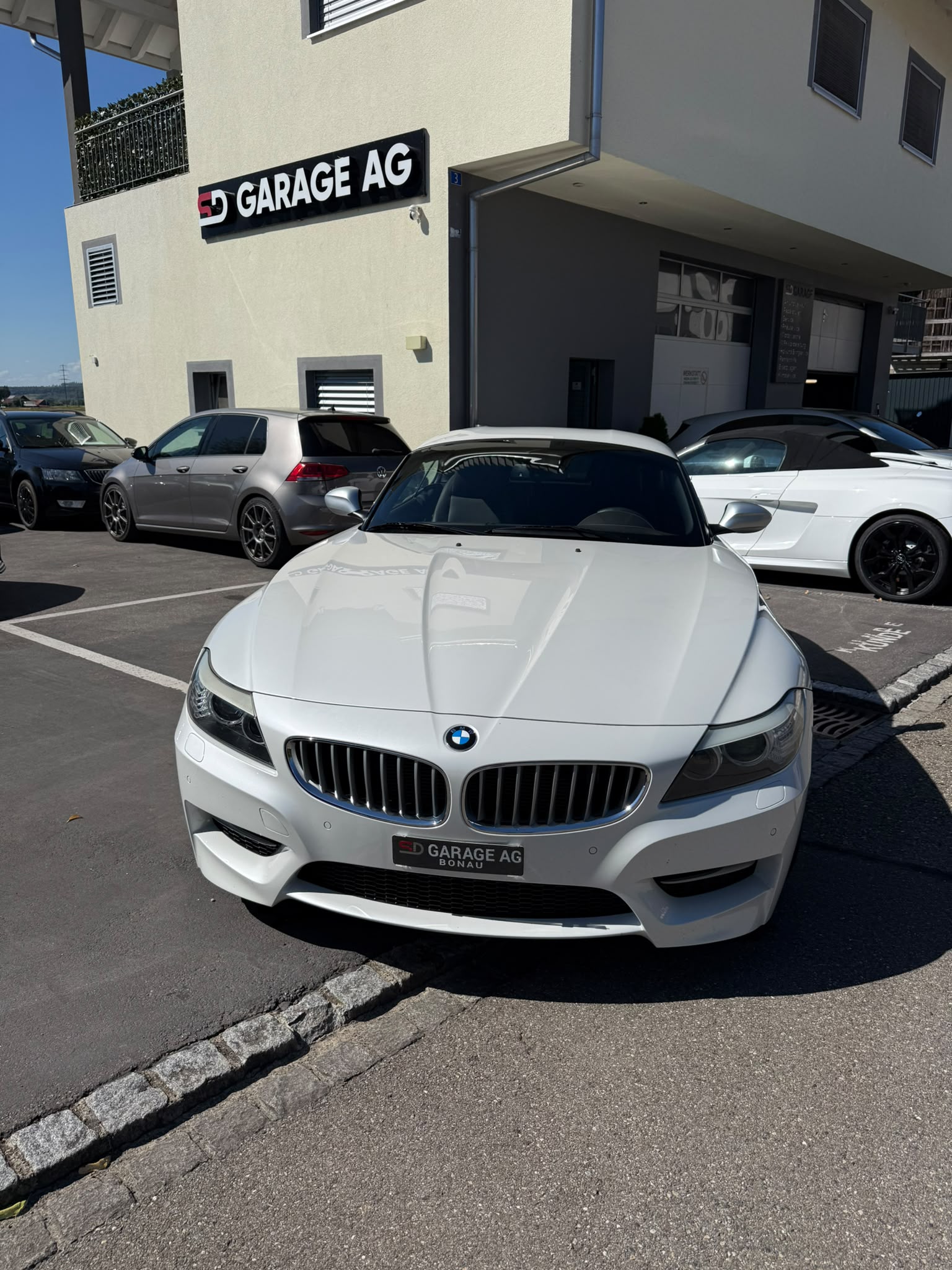 BMW Z4 sDrive35is DKG-image-2