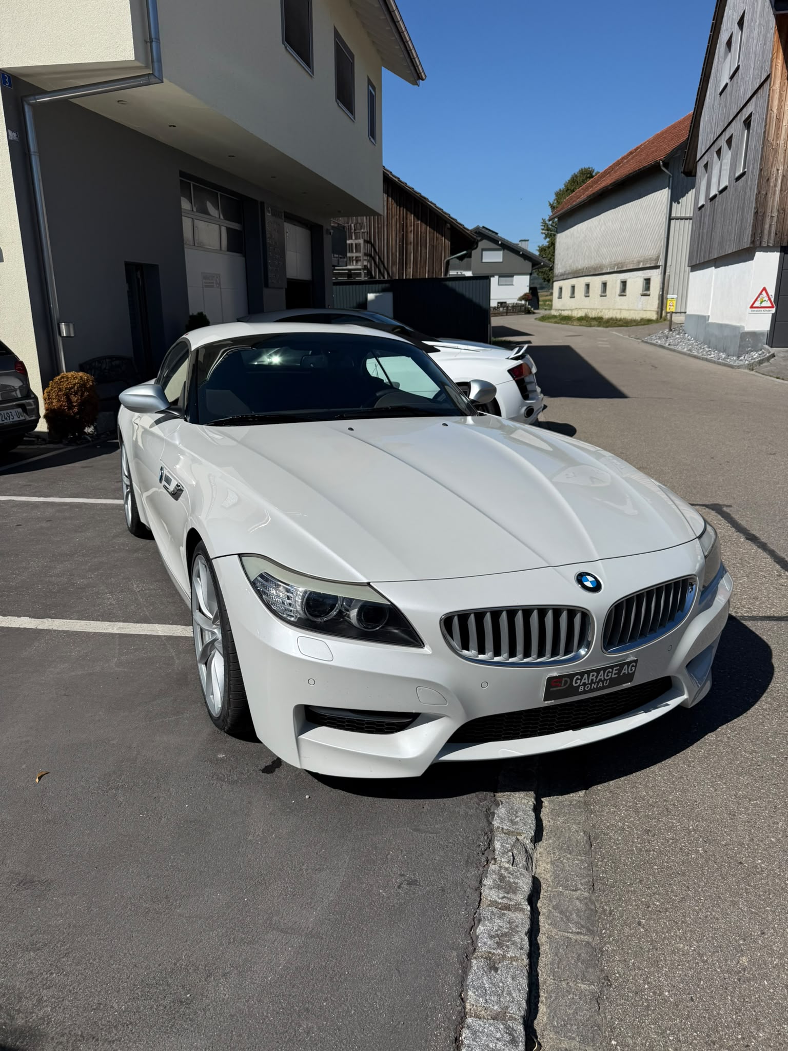 BMW Z4 sDrive35is DKG-image-3