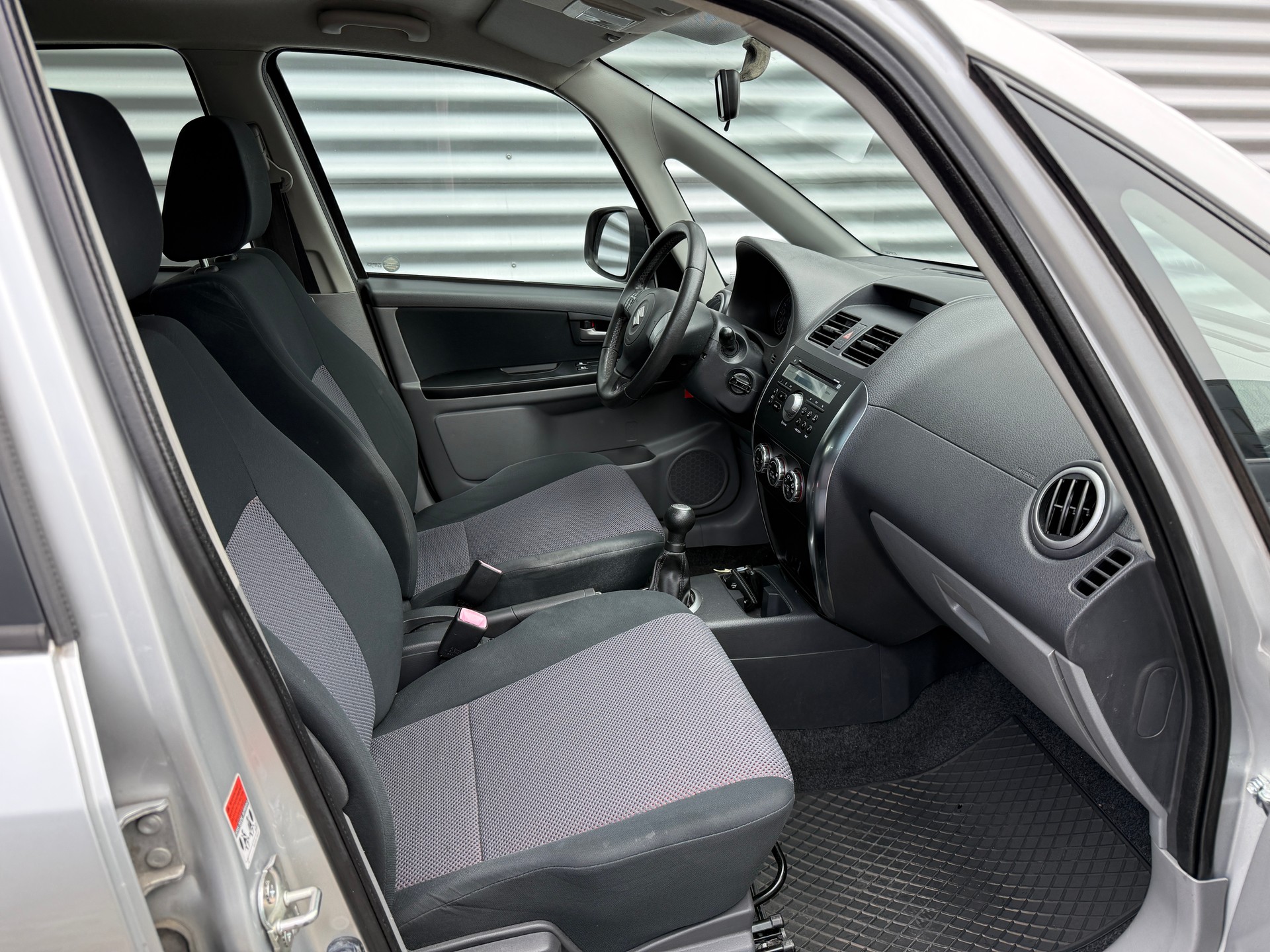 SUZUKI SX4 1.6 16V GL Top 4WD-image-6