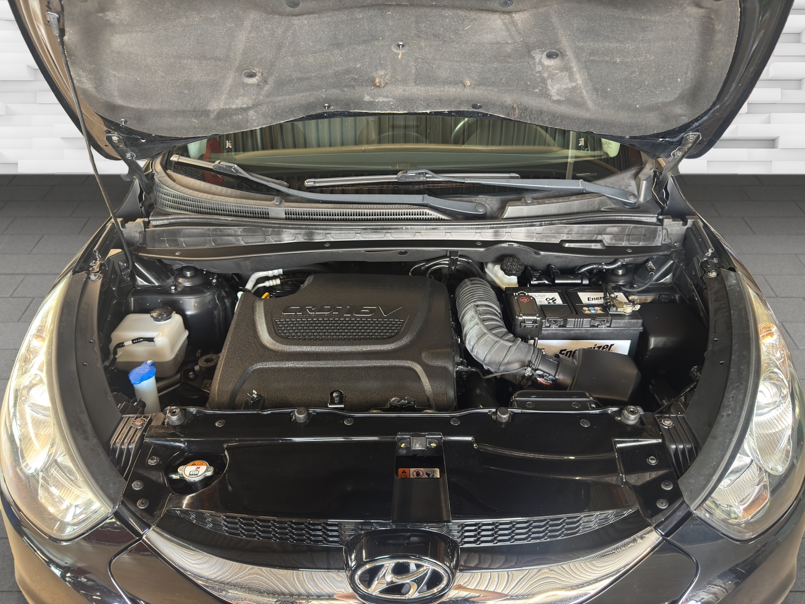 HYUNDAI iX 35 2.0 CRDi Style 4WD Automatic-image-14