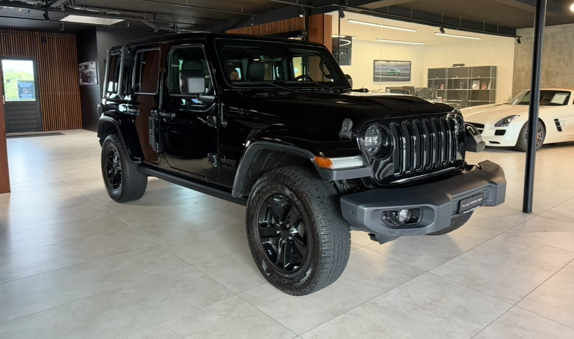 JEEP Wrangler 2.0 Unlimited Sahara Automatic-image-1