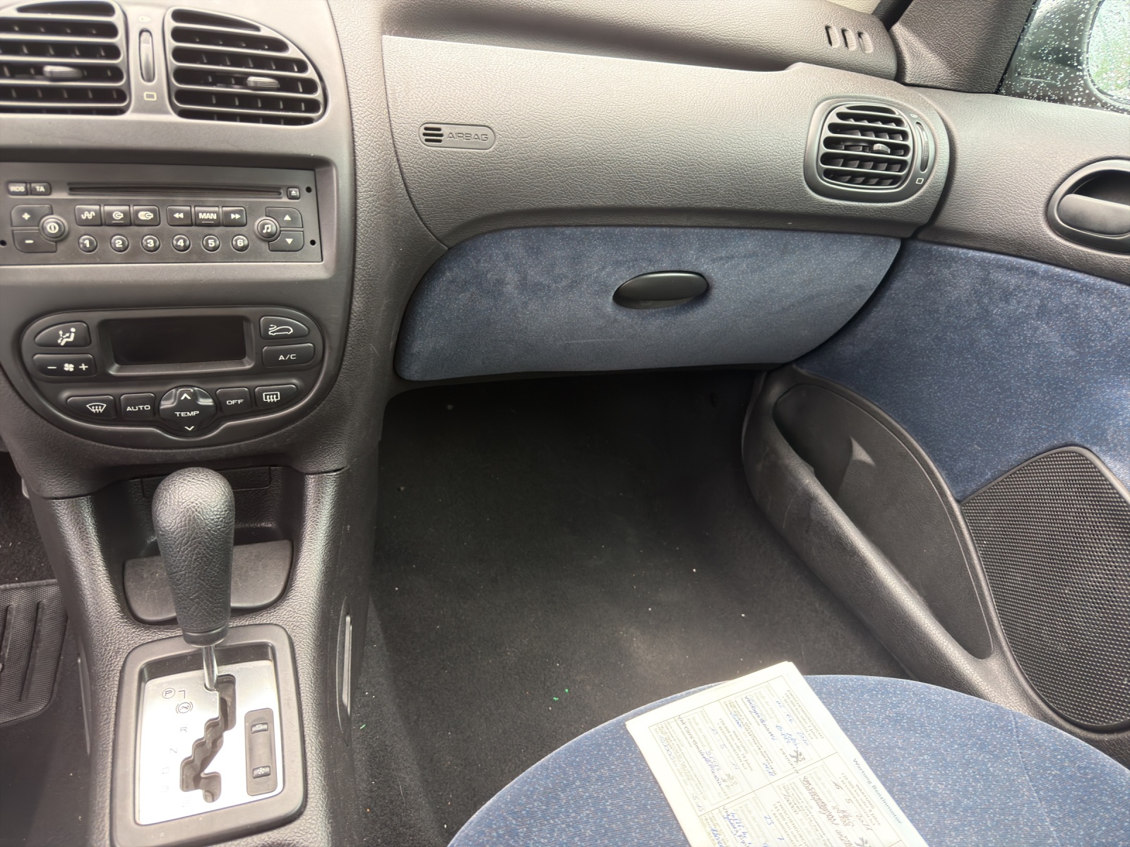 PEUGEOT 206 1.6 16V (XT) Premium-image-7
