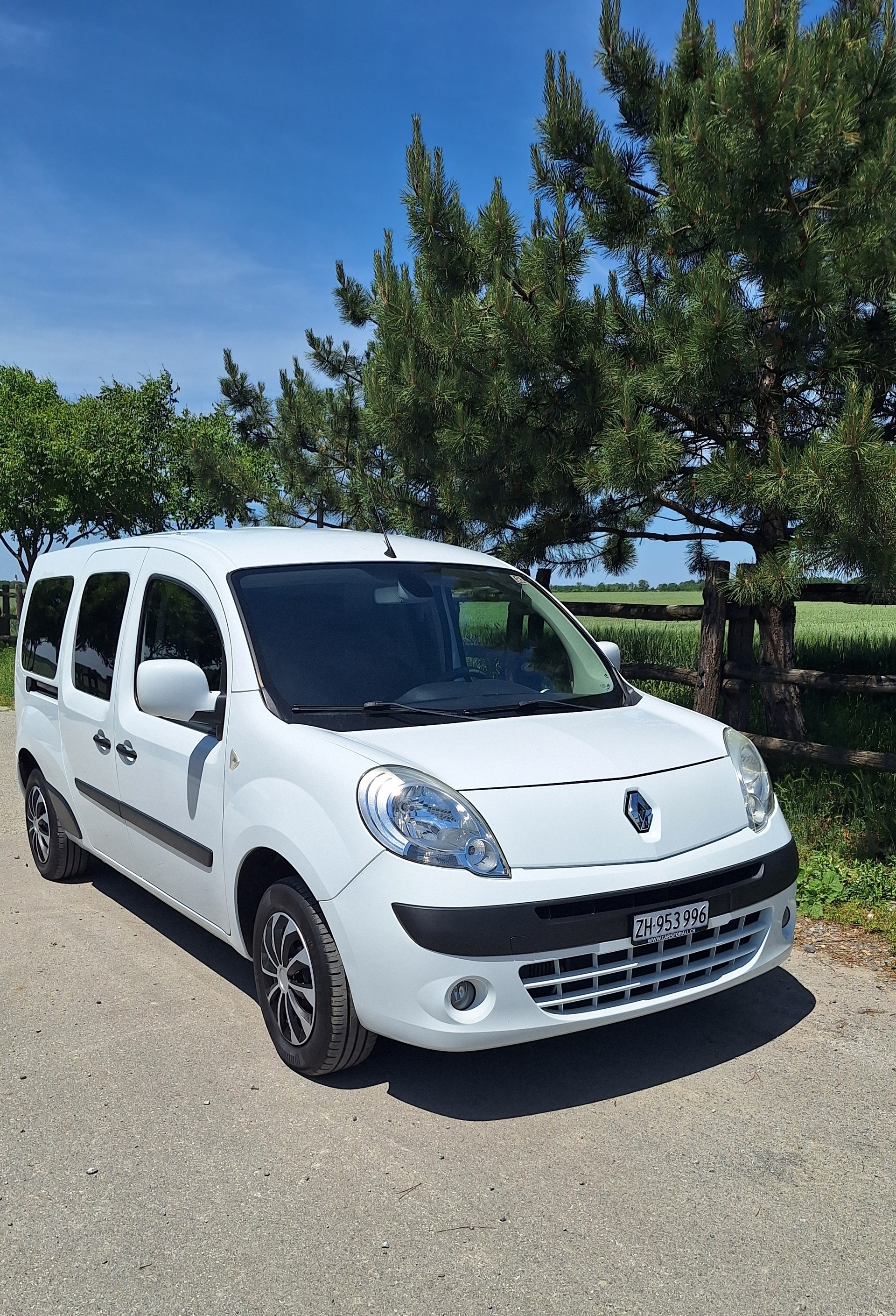 RENAULT KANGOO Camper maxi 1.5dCi-image-4