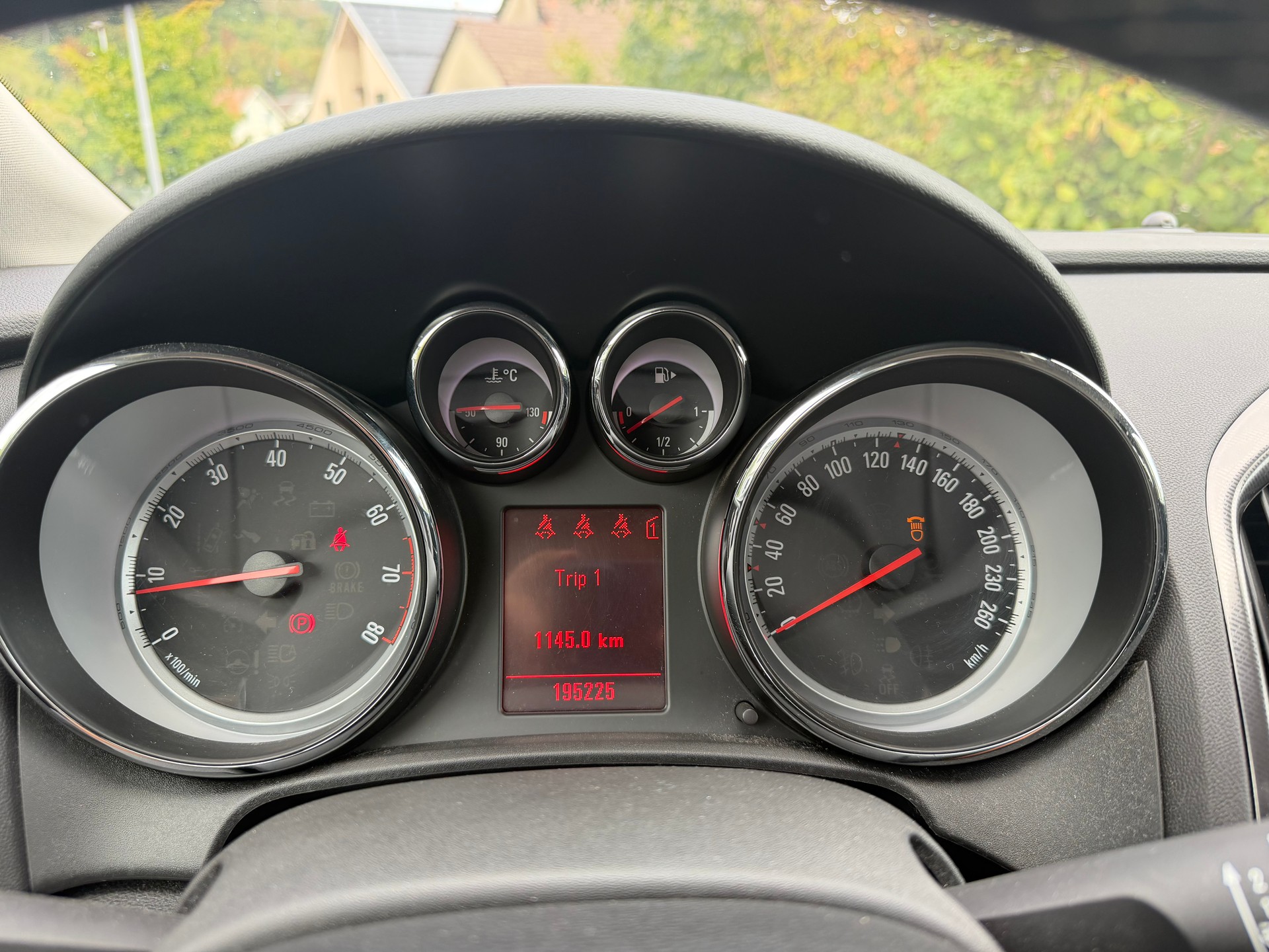 OPEL Astra 1.6i 16V Turbo Cosmo-image-9