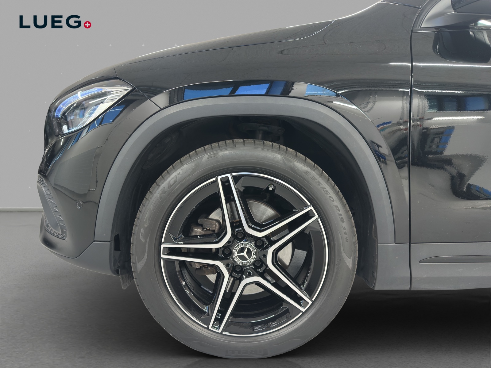 MERCEDES-BENZ GLA 200 Progressive 7G-DCT-image-6