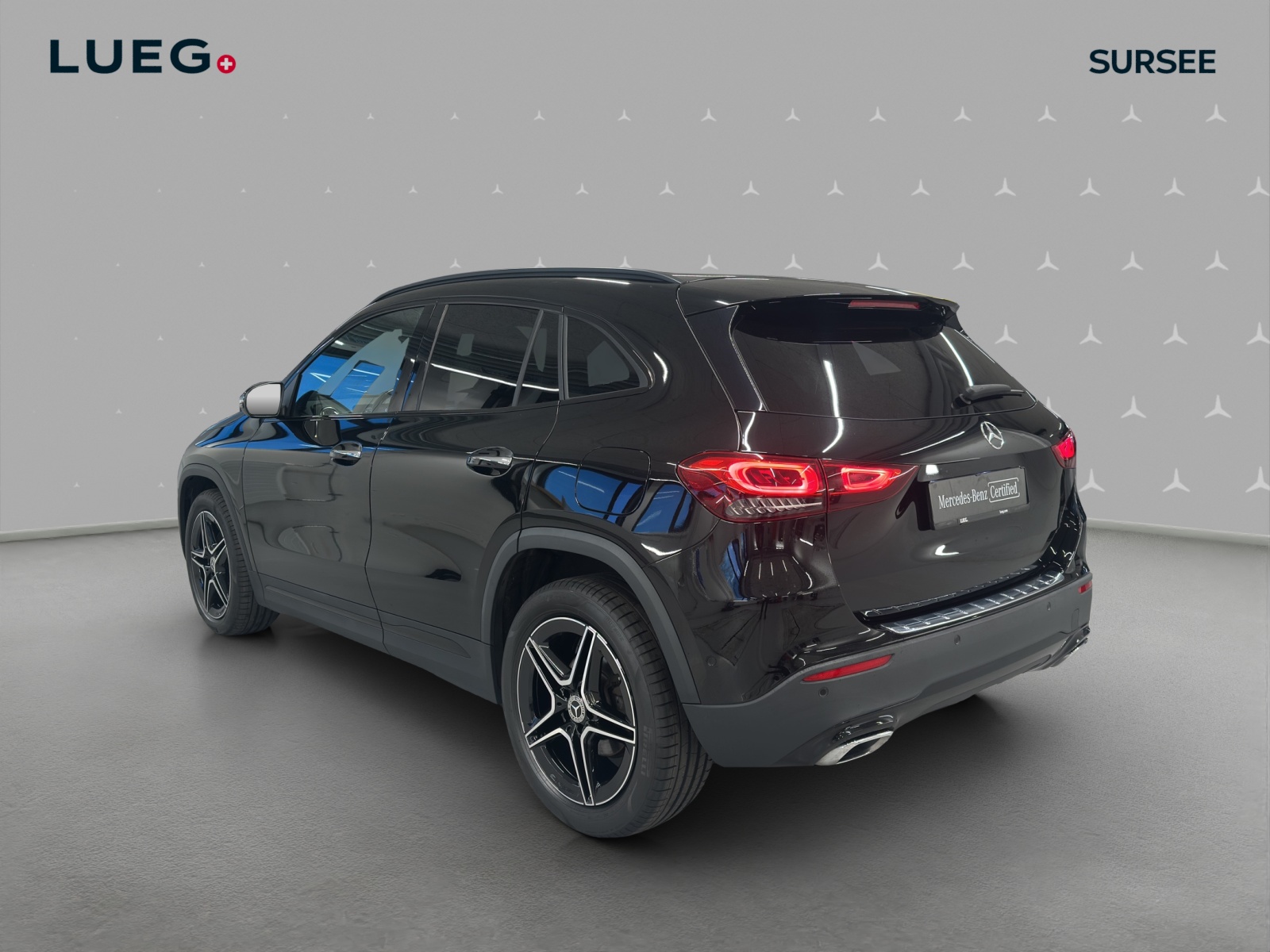 MERCEDES-BENZ GLA 200 Progressive 7G-DCT-image-2