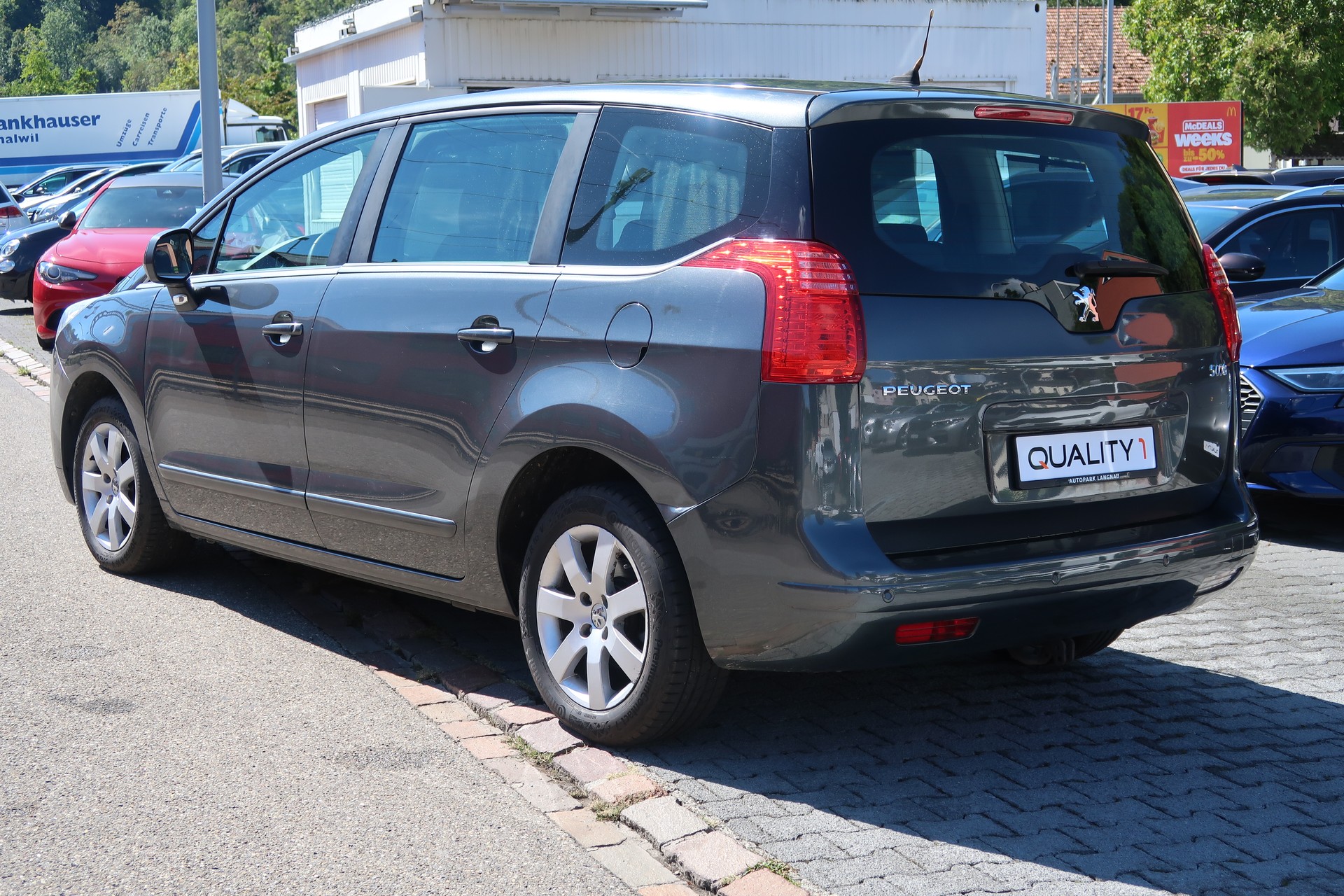 PEUGEOT 5008 1.6 HDI Business-image-5