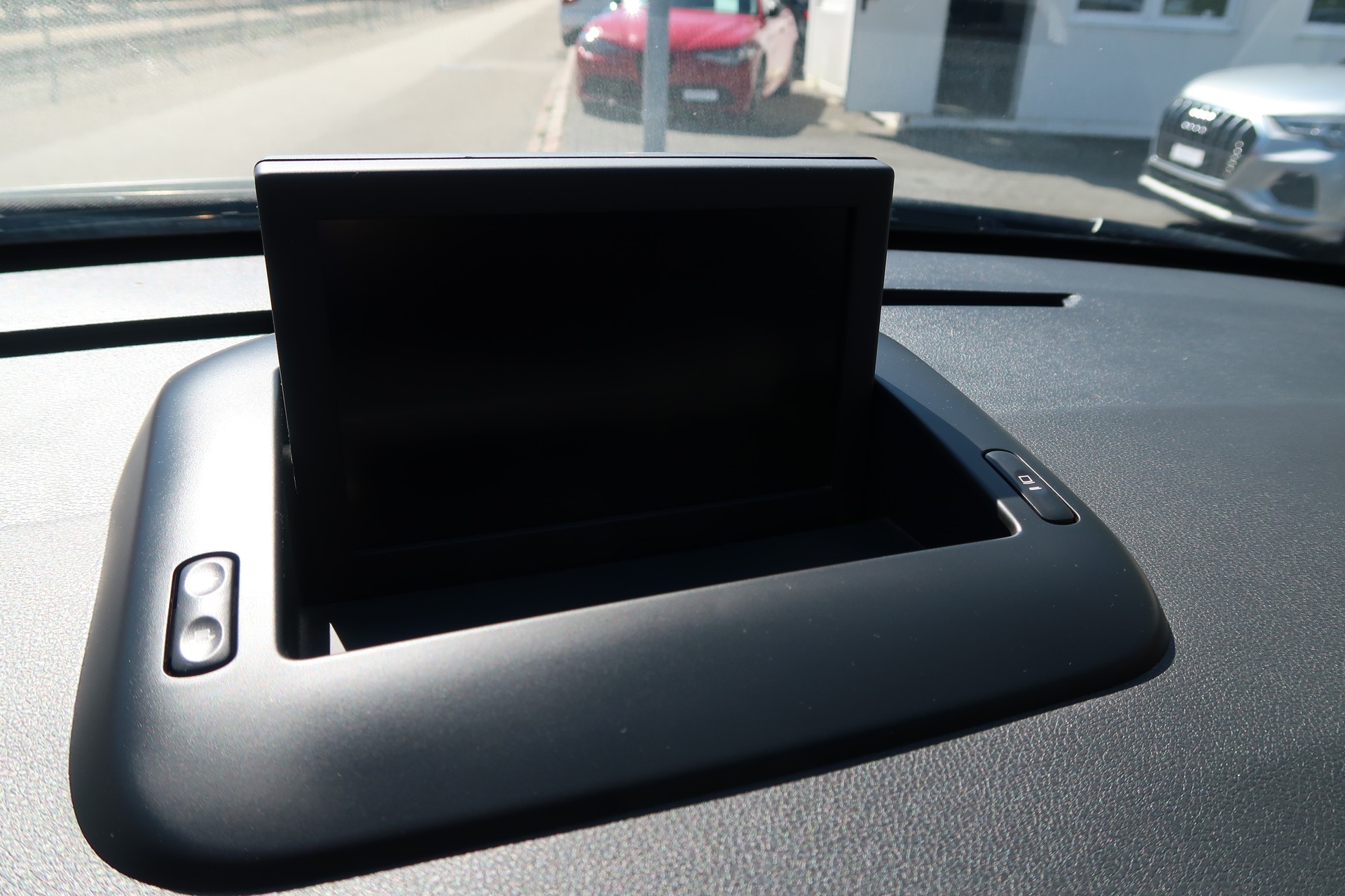PEUGEOT 5008 1.6 HDI Business-image-21
