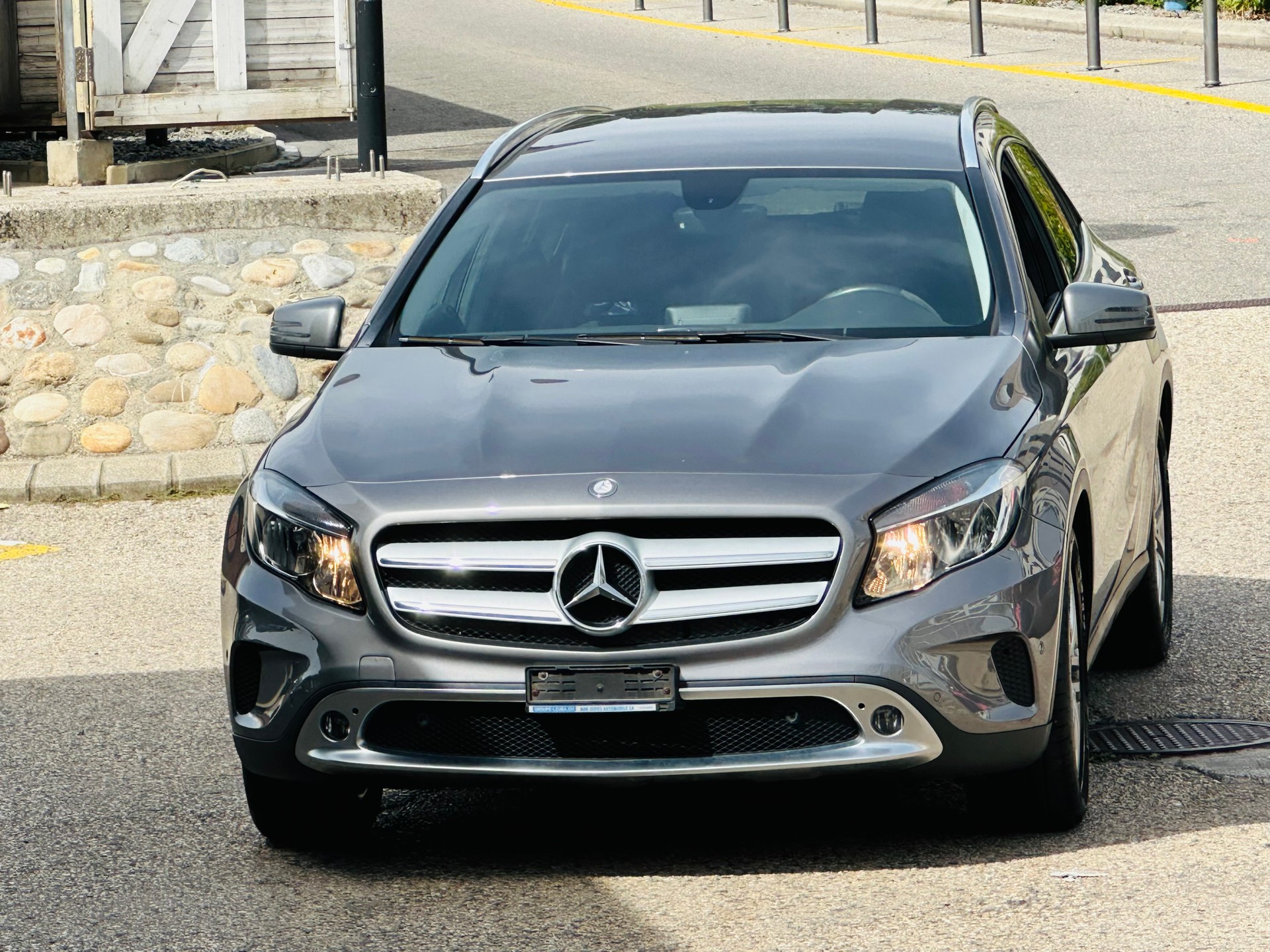 MERCEDES-BENZ GLA 200 Urban-image-4
