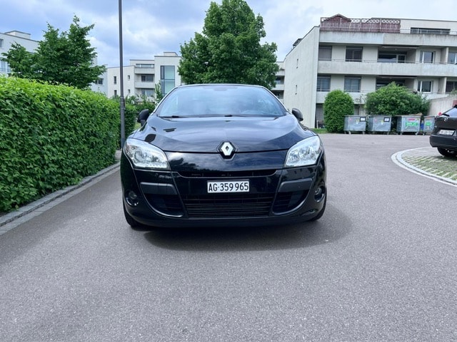 RENAULT Mégane CC 1.4 16V Turbo Dynamique-image-0