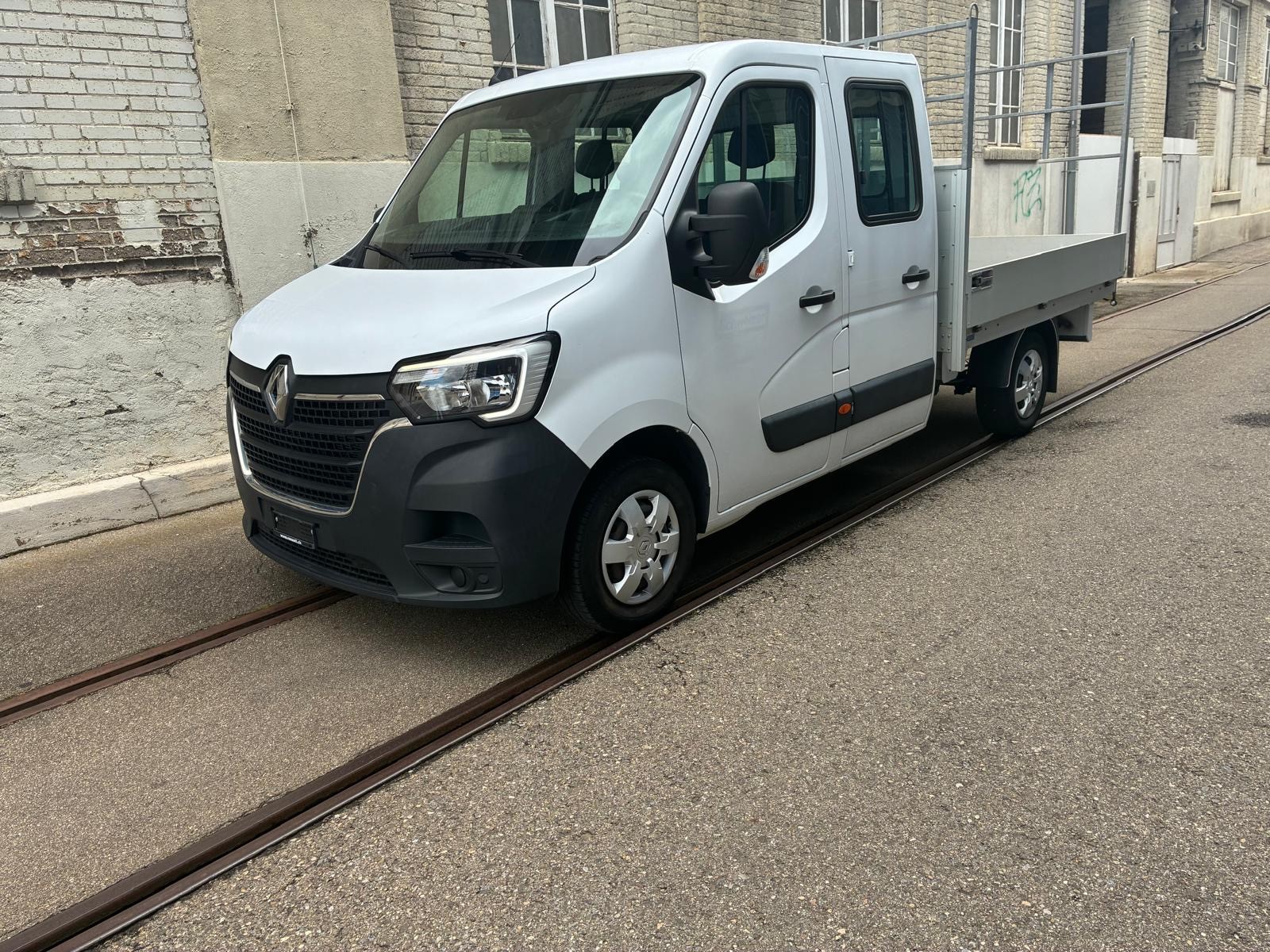 RENAULT Master T35 dCi135 L2-image-1