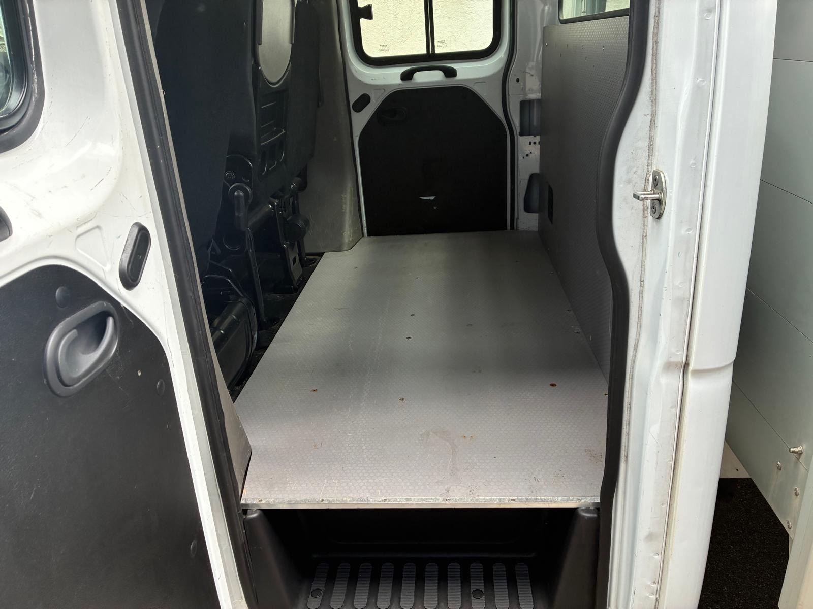 RENAULT Master T35 dCi135 L2-image-12