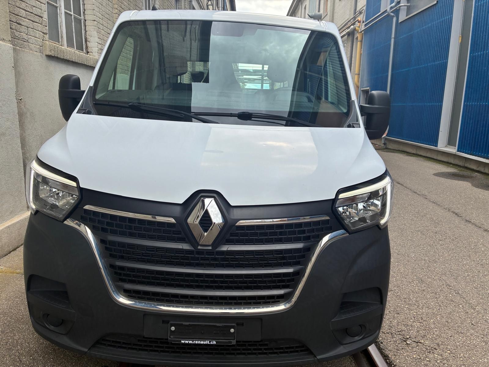 RENAULT Master T35 dCi135 L2-image-2