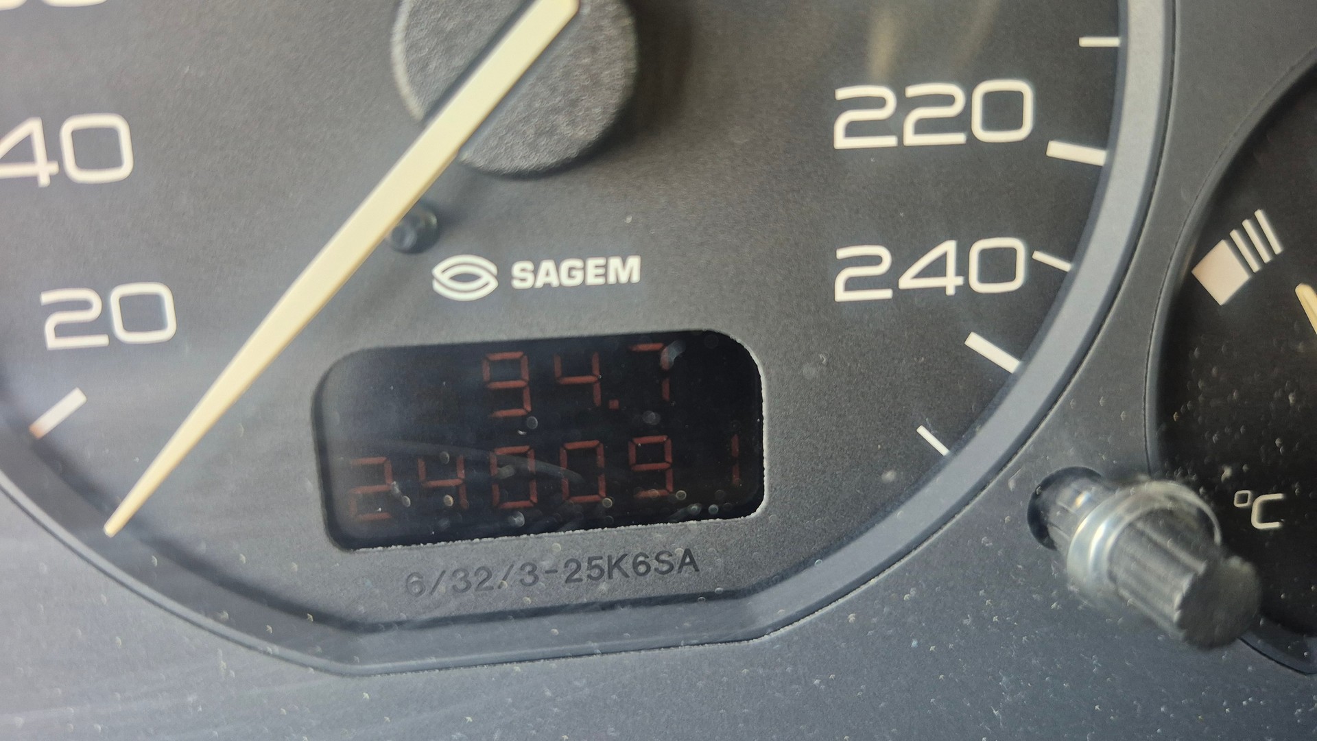 PEUGEOT 406 Break SV 2.0 16V-image-11