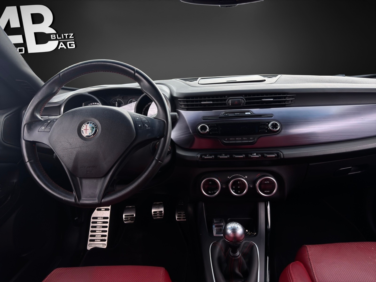 ALFA ROMEO Giulietta 1750 TBi Quadrifoglio Verde mit 235 PS-image-10
