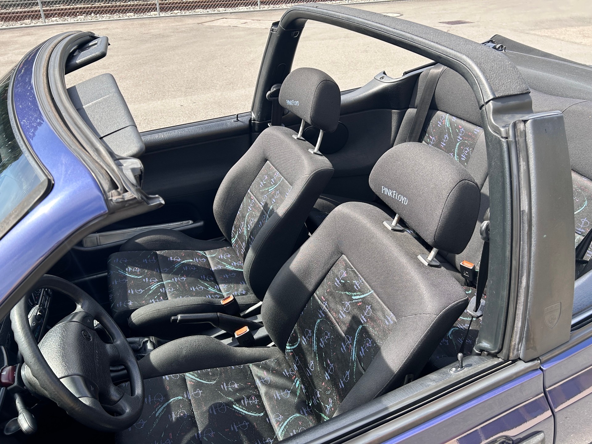 VW Golf Cabriolet 2000 Avantgarde-image-8