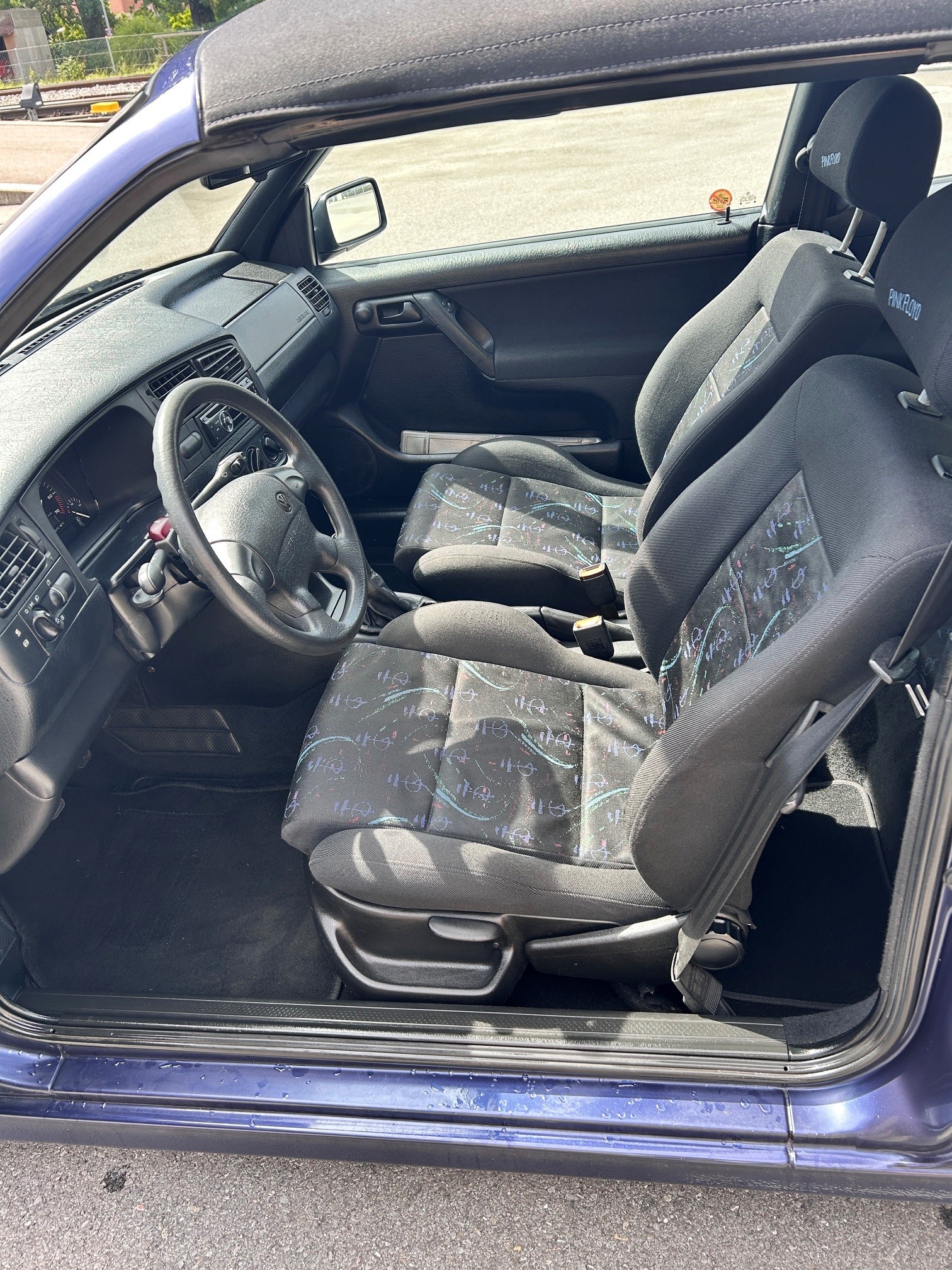 VW Golf Cabriolet 2000 Avantgarde-image-9