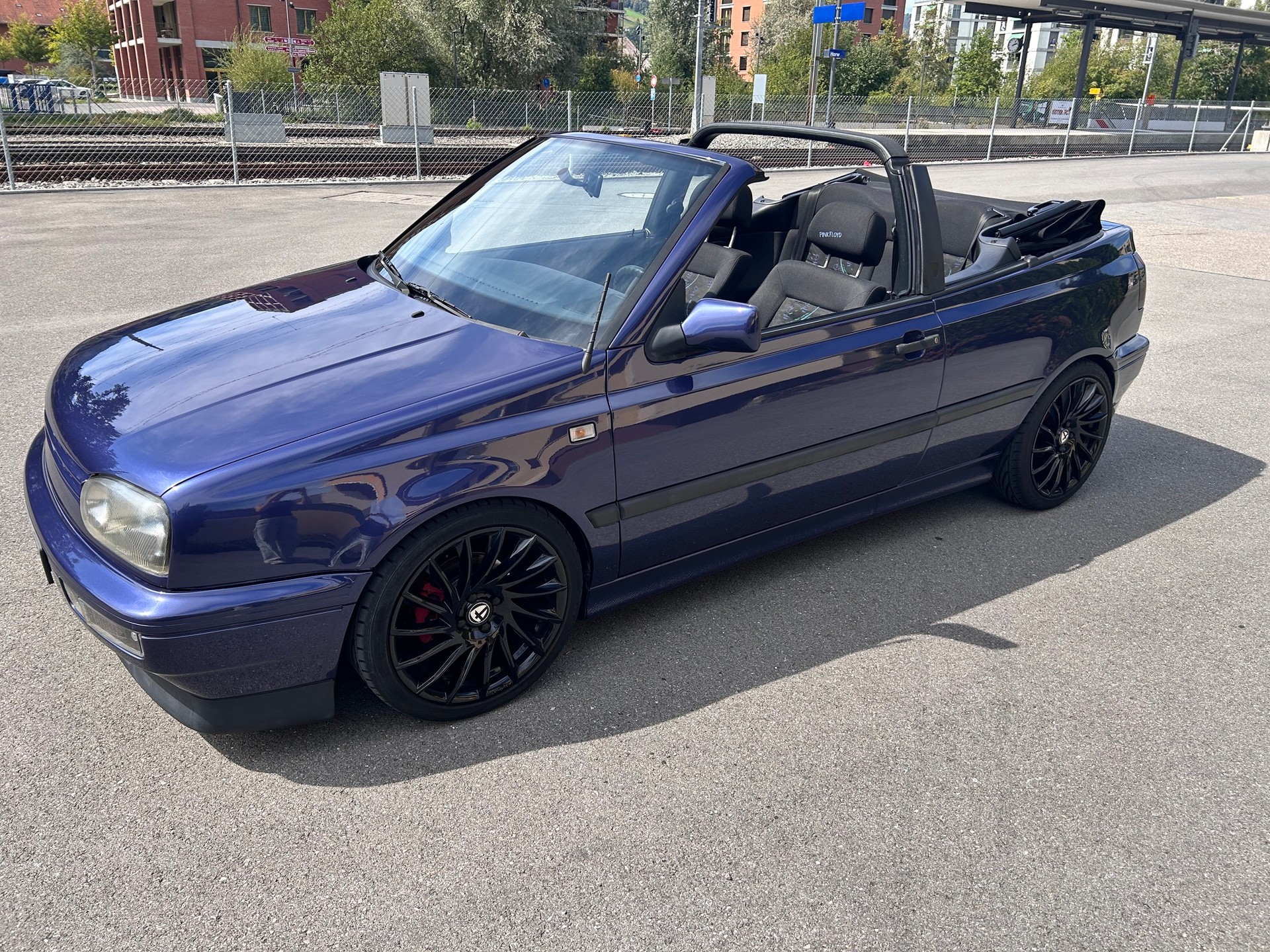 VW Golf Cabriolet 2000 Avantgarde-image-7