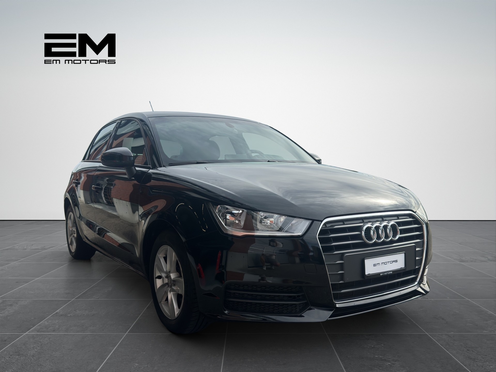 AUDI A1 Sportback 1.0 TFSI-image-5