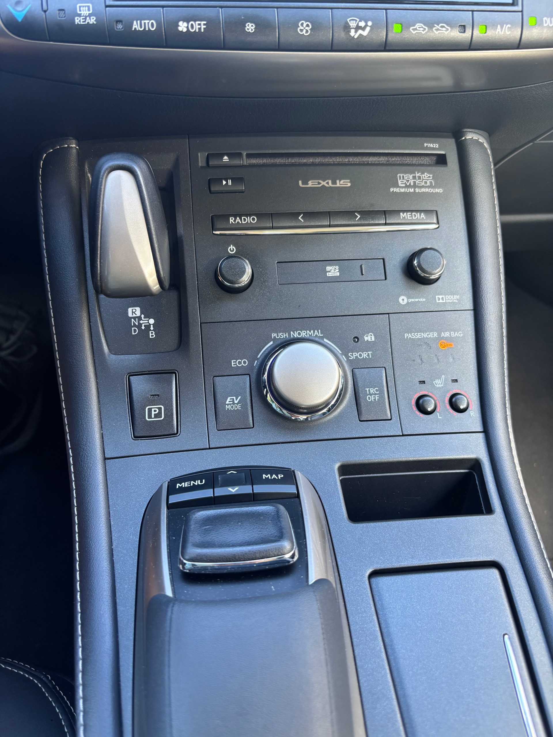 LEXUS 200h Excellence-image-6