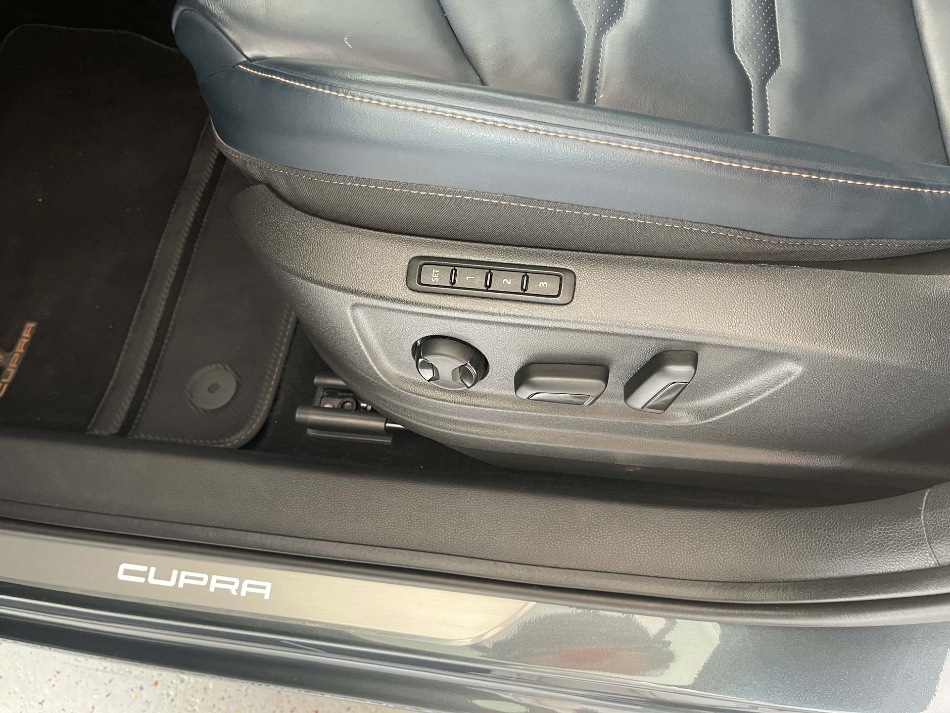 CUPRA Ateca Cupra 2.0 TSI 4Drive DSG-image-13