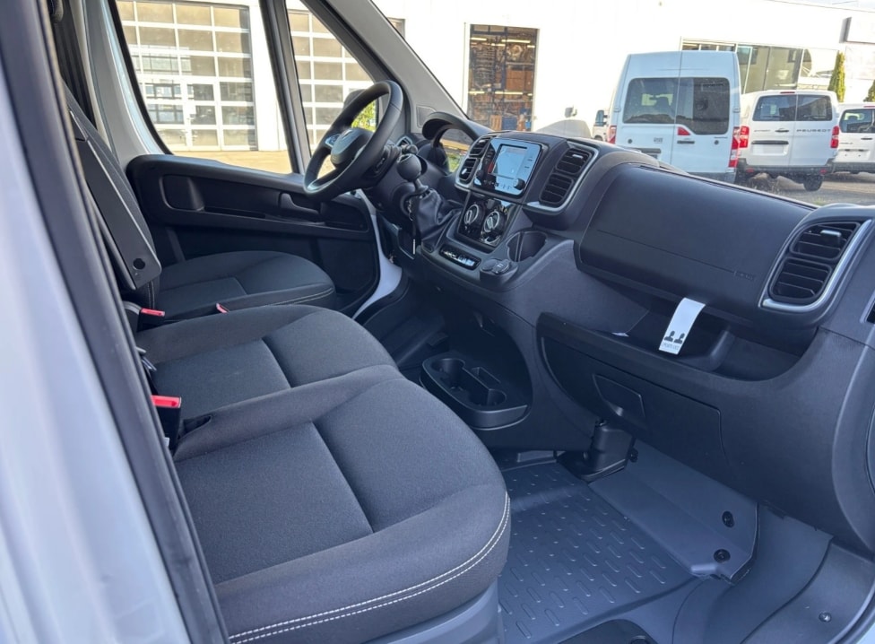 PEUGEOT Boxer 2.2 HDI 335 L2H2-image-7