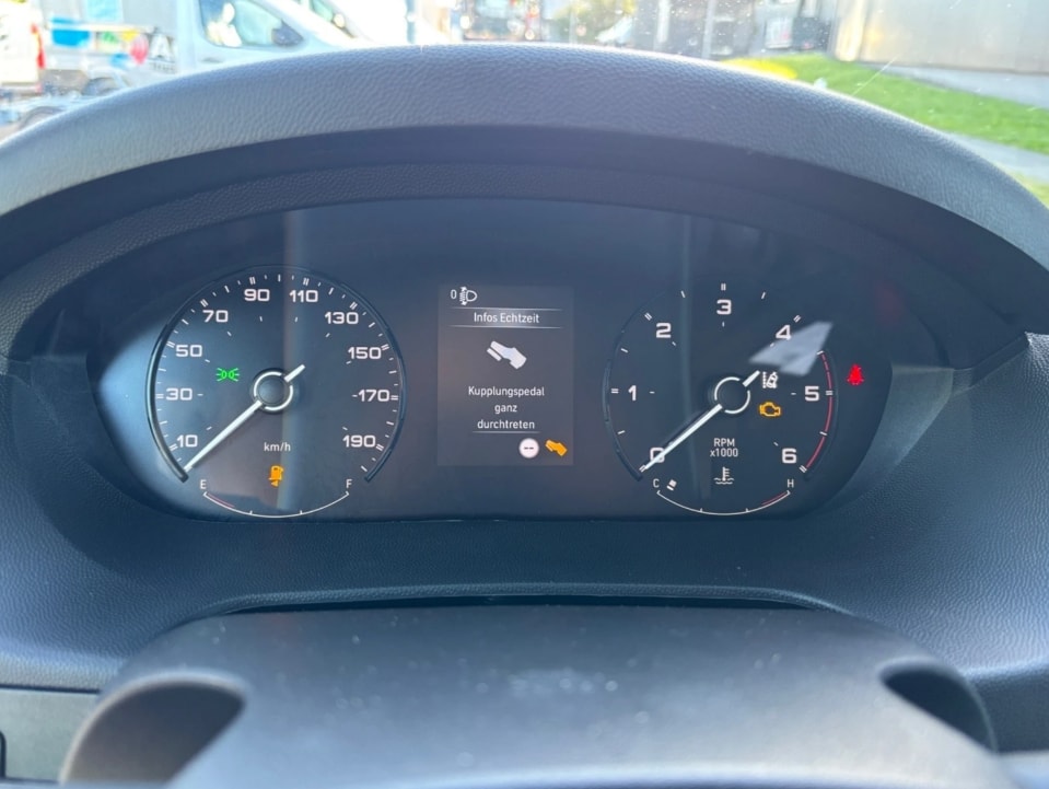 PEUGEOT Boxer 2.2 HDI 335 L2H2-image-10