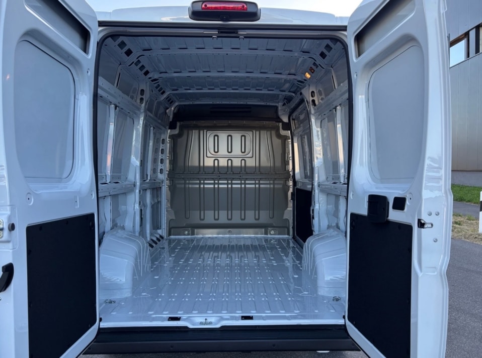 PEUGEOT Boxer 2.2 HDI 335 L2H2-image-5