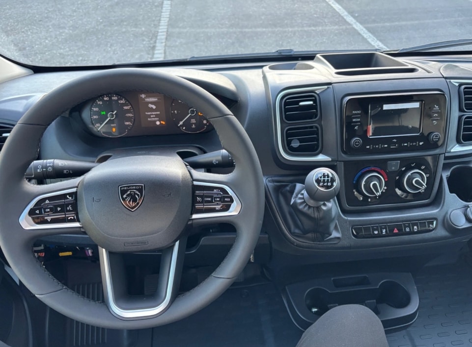 PEUGEOT Boxer 2.2 HDI 335 L2H2-image-8