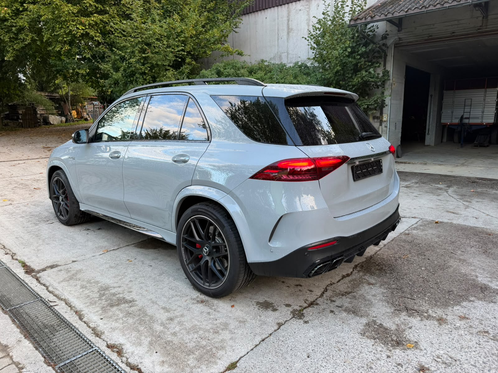 MERCEDES-BENZ GLE 63 S AMG 4Matic+ 9G-Speedshift-image-2