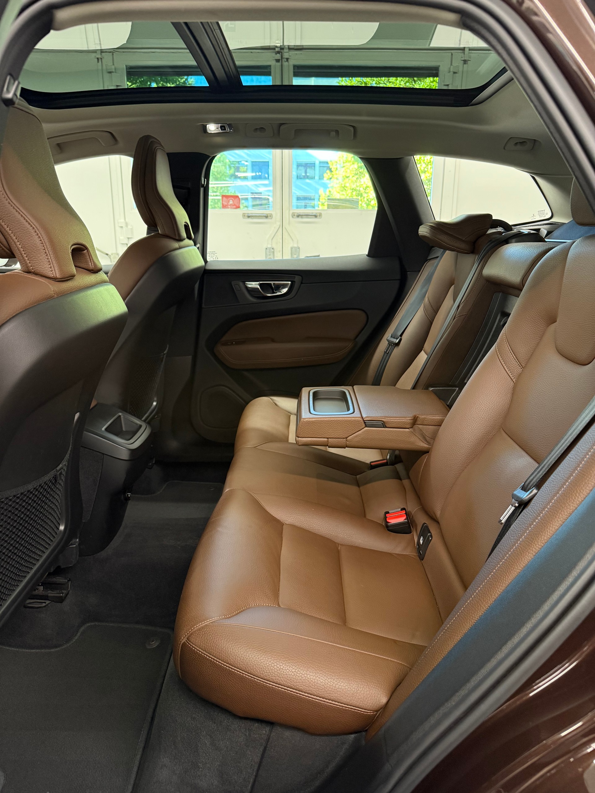 VOLVO XC60 B4 Diesel Mild Hybrid AWD Inscription Geartronic-image-21