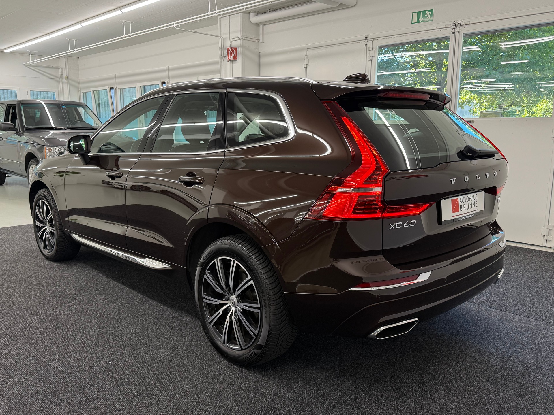 VOLVO XC60 B4 Diesel Mild Hybrid AWD Inscription Geartronic-image-6