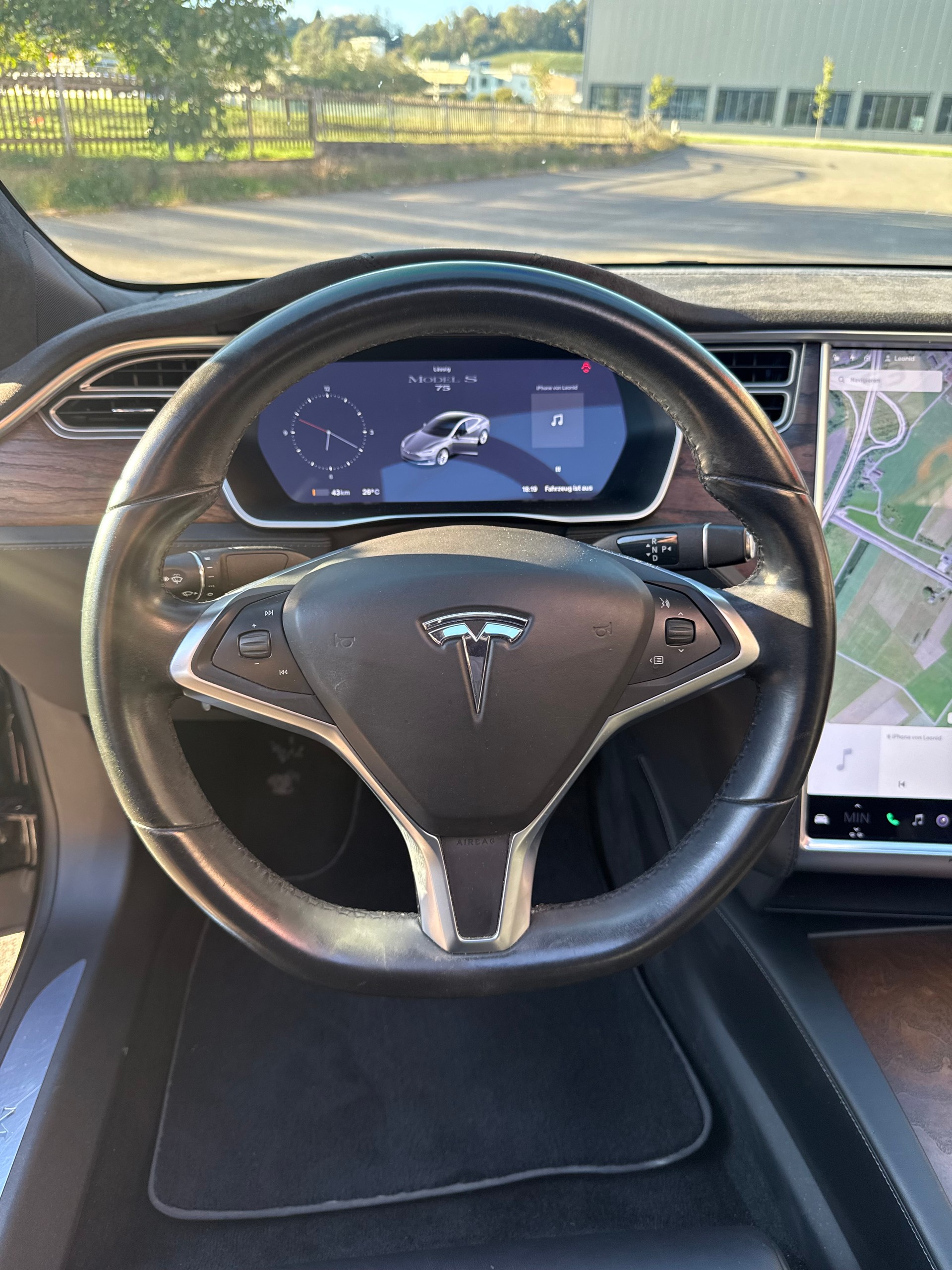 TESLA Tesla Model S 75 | 92% SOH | 3M Satin Dark Grey | Premium Connectivity | CCS | MCU-2 | KI Computer 3 | Frisch ab MFK-image-11