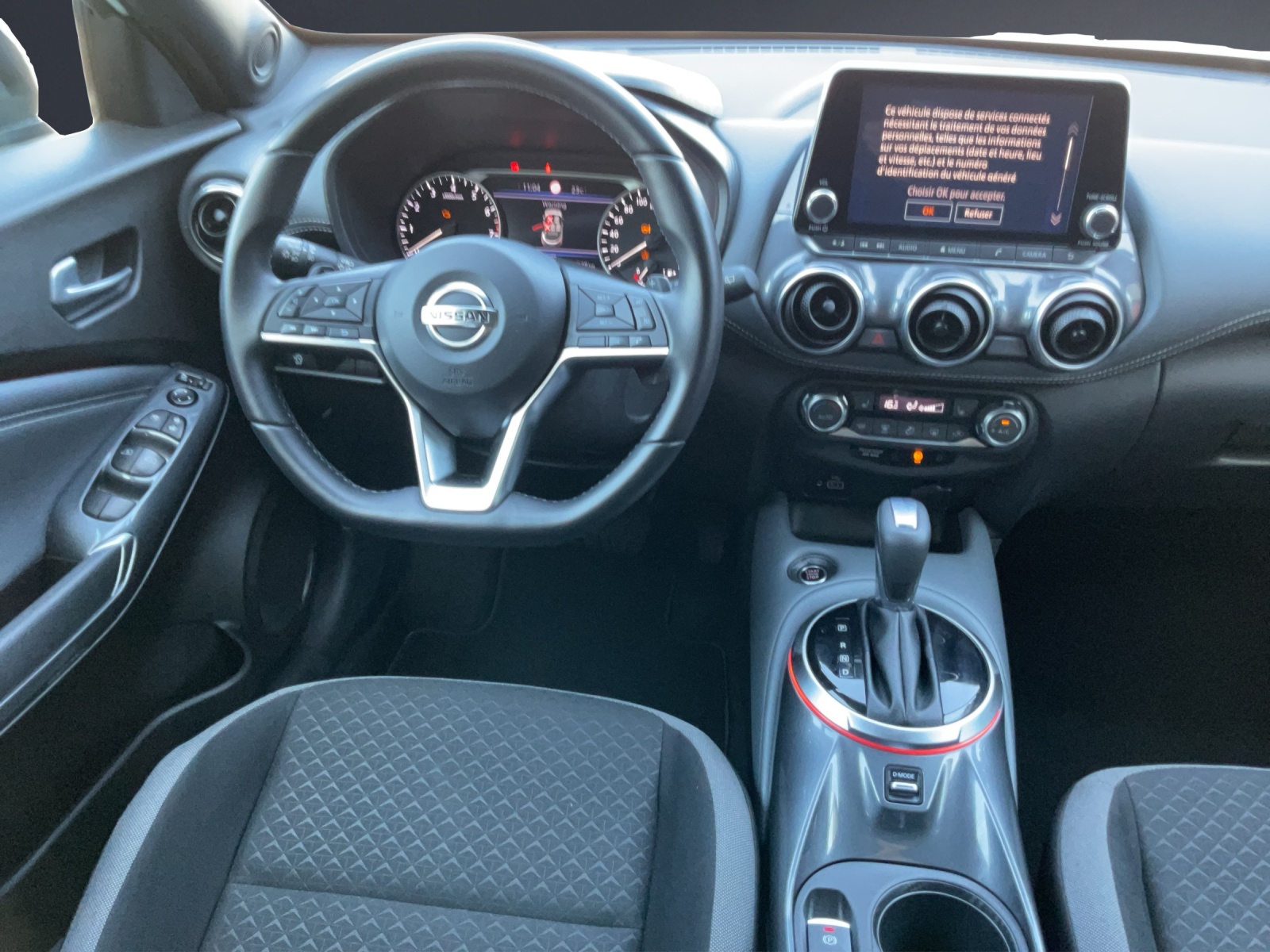 NISSAN Juke 1.0 DIG-T N-Connecta-image-6