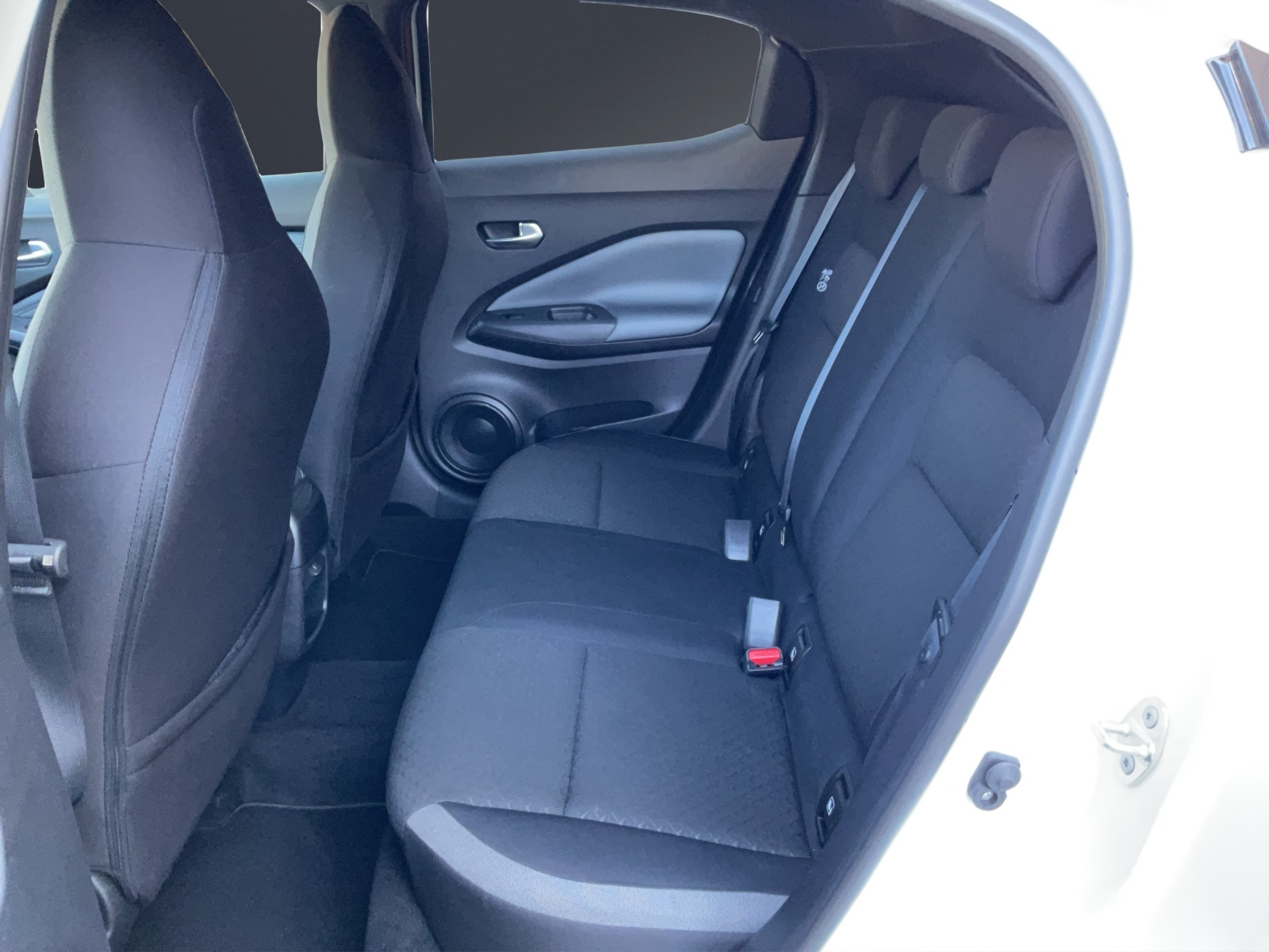 NISSAN Juke 1.0 DIG-T N-Connecta-image-8