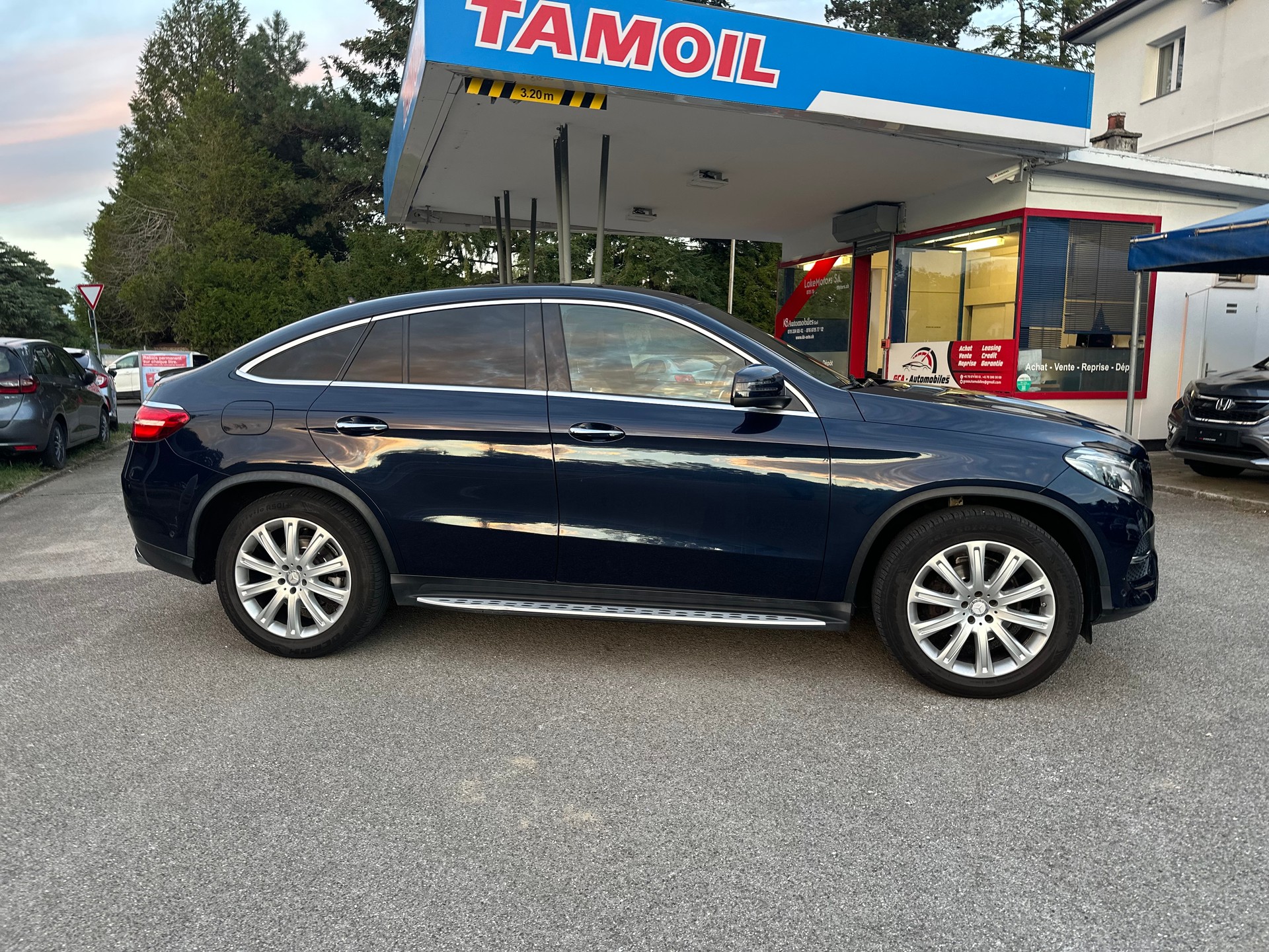 MERCEDES-BENZ GLE Coupé 350 d 4Matic 9G-Tronic-image-2