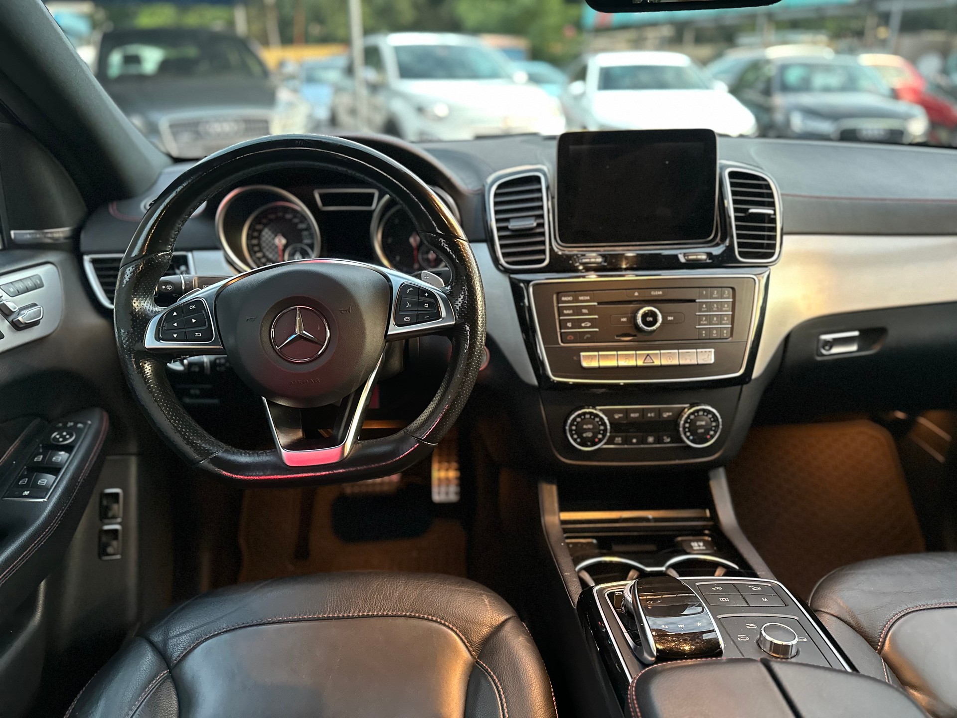 MERCEDES-BENZ GLE Coupé 350 d 4Matic 9G-Tronic-image-9