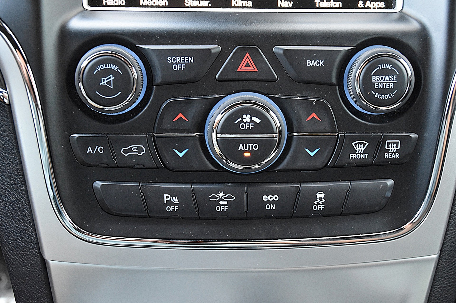 JEEP Grand Cherokee 6.4 V8 HEMI SRT8 Automatic-image-12