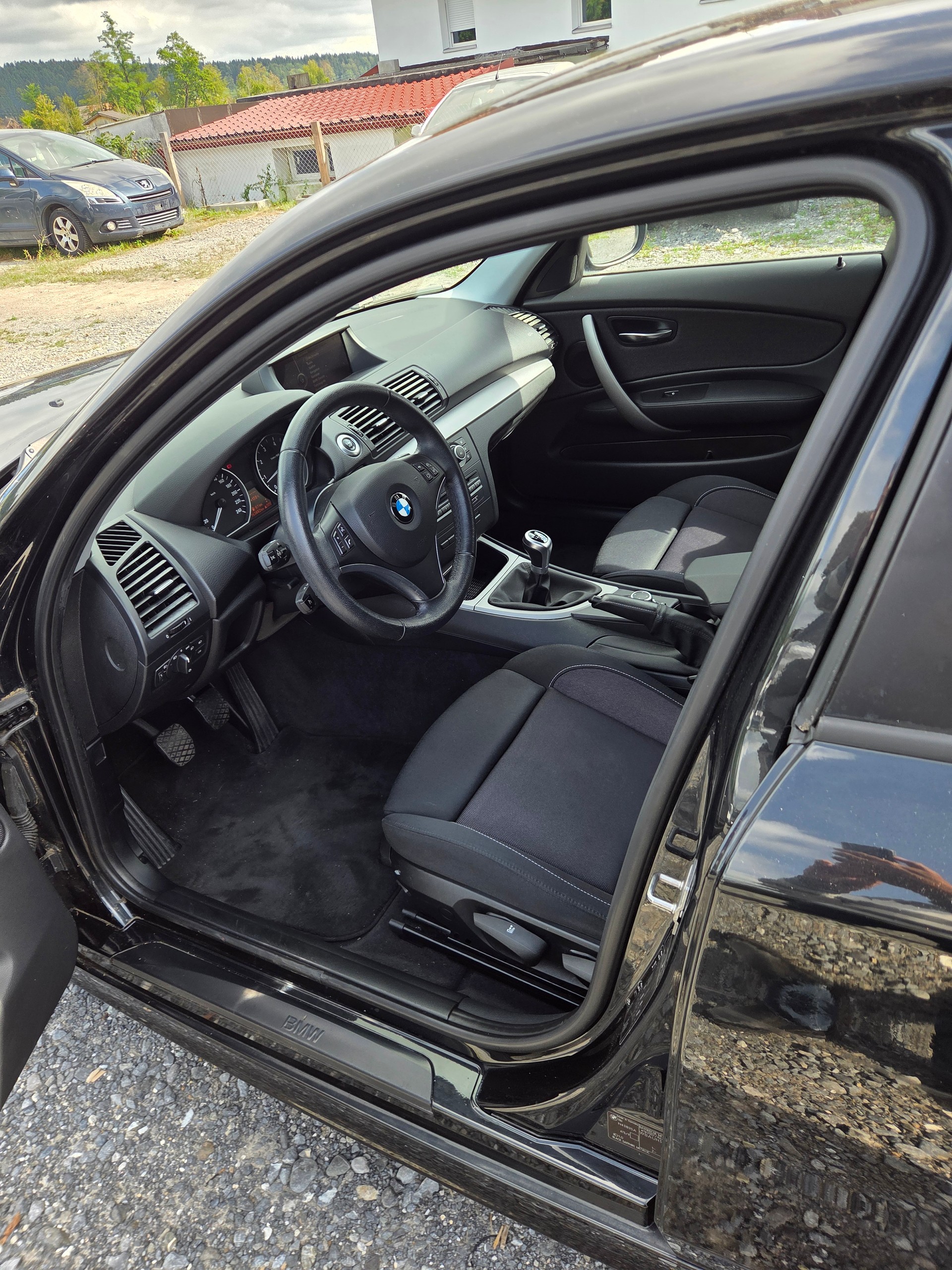 BMW 116i-image-6