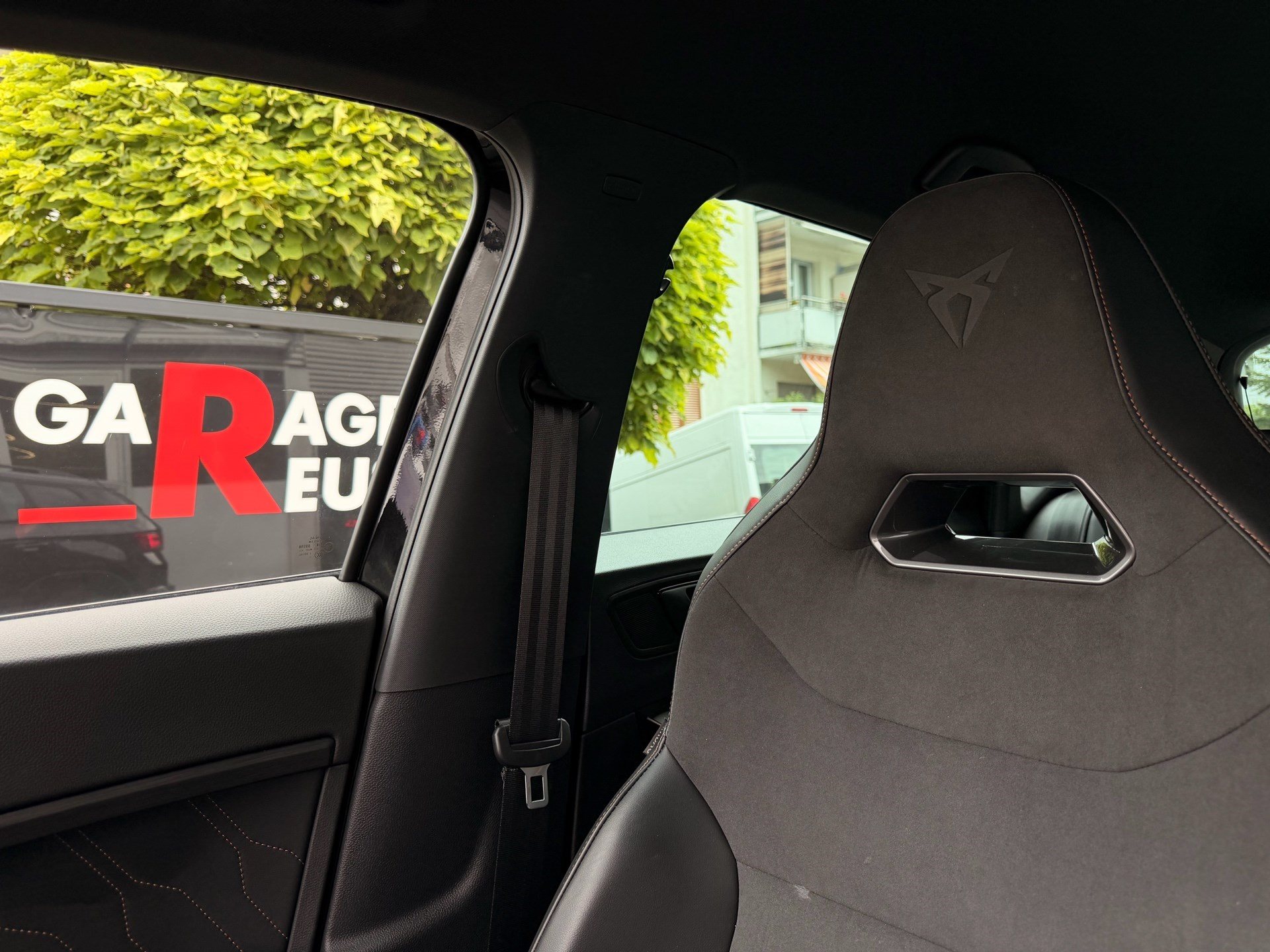 CUPRA Ateca 1.5 TSI ***ANHÄNGERKUPPLUNG SCHWENKBAR***-image-25