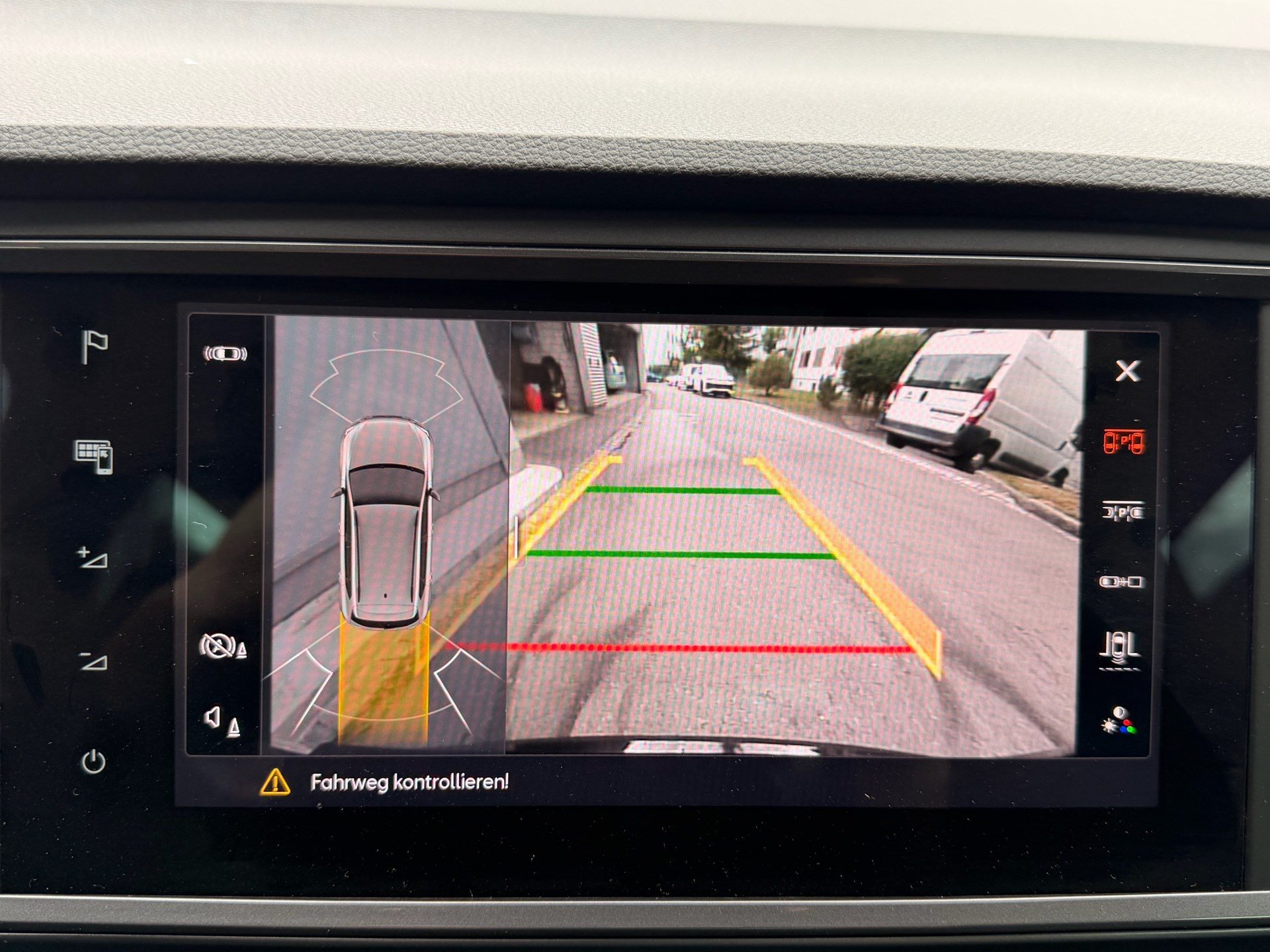 CUPRA Ateca 1.5 TSI ***ANHÄNGERKUPPLUNG SCHWENKBAR***-image-17