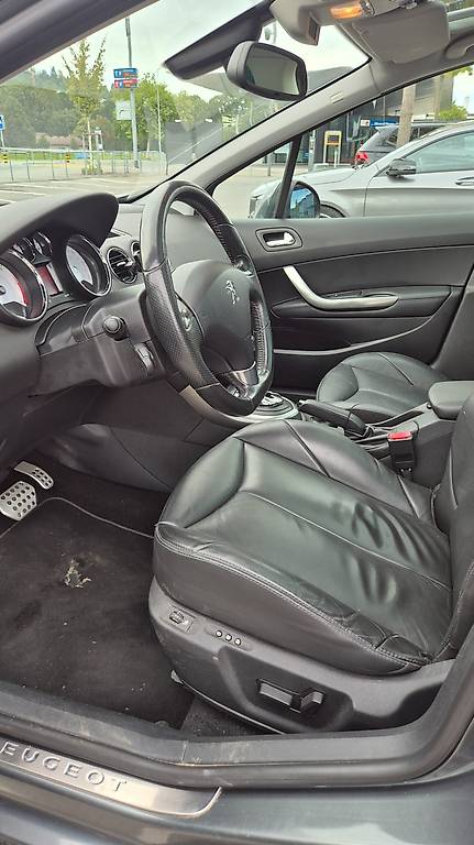 PEUGEOT 308 SW 2.0 HDI Business Automatic-image-2