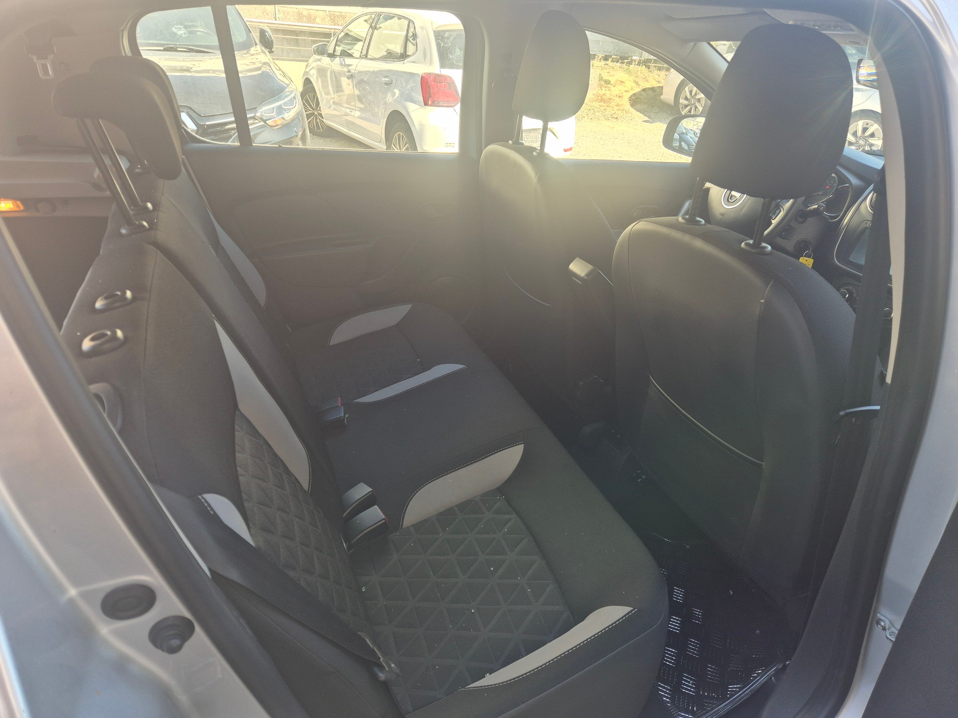 DACIA Sandero Tce 90 Stepway Ambiance-image-4