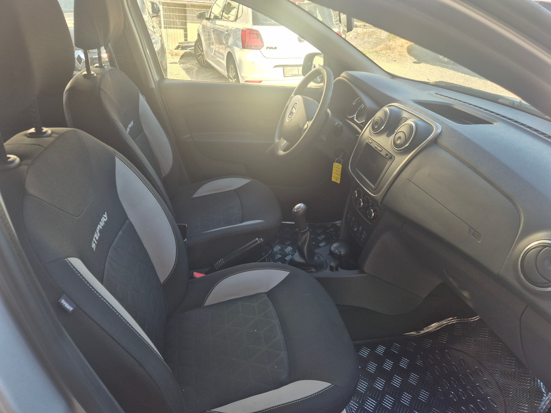 DACIA Sandero Tce 90 Stepway Ambiance-image-3