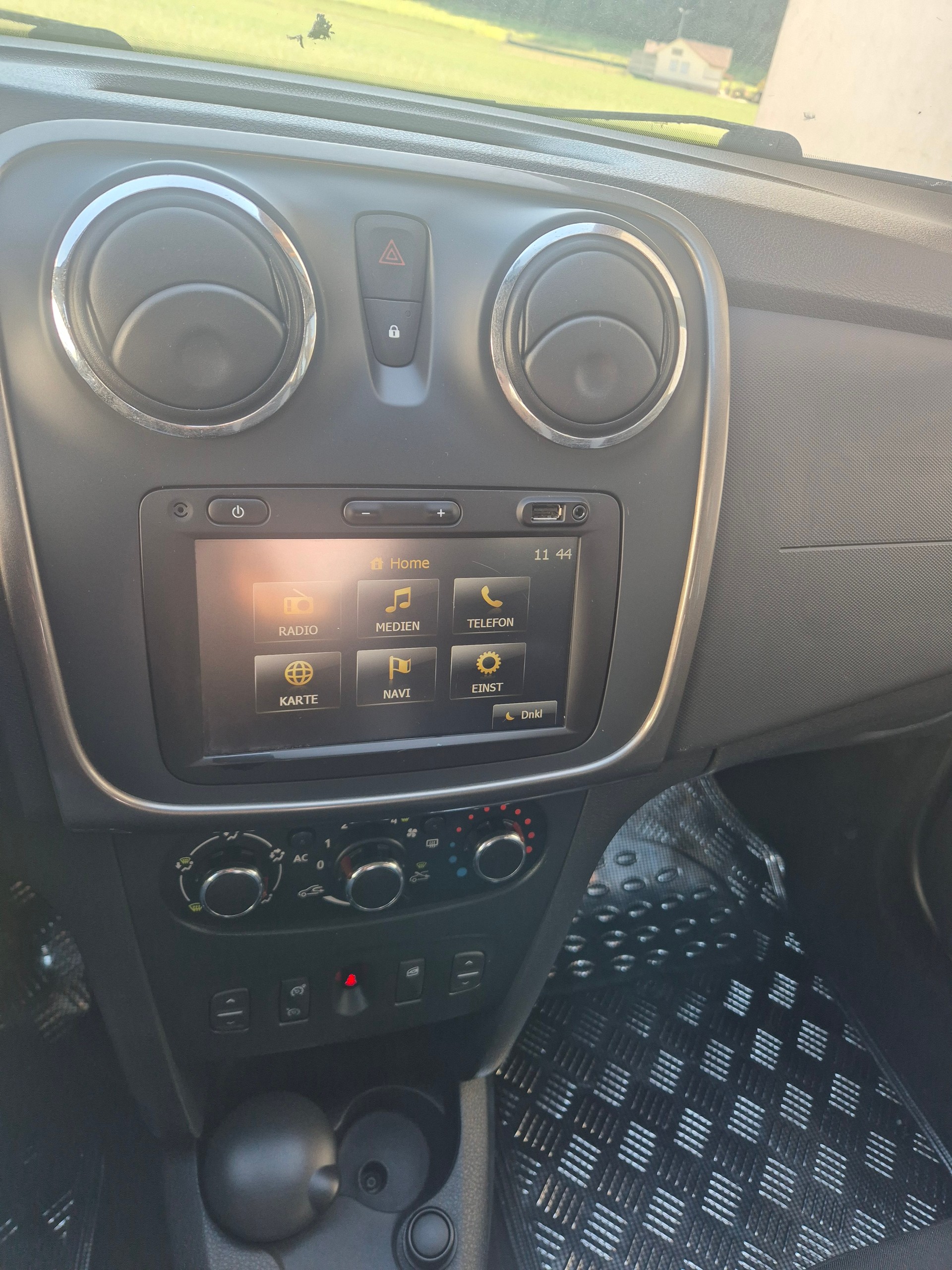 DACIA Sandero Tce 90 Stepway Ambiance-image-8